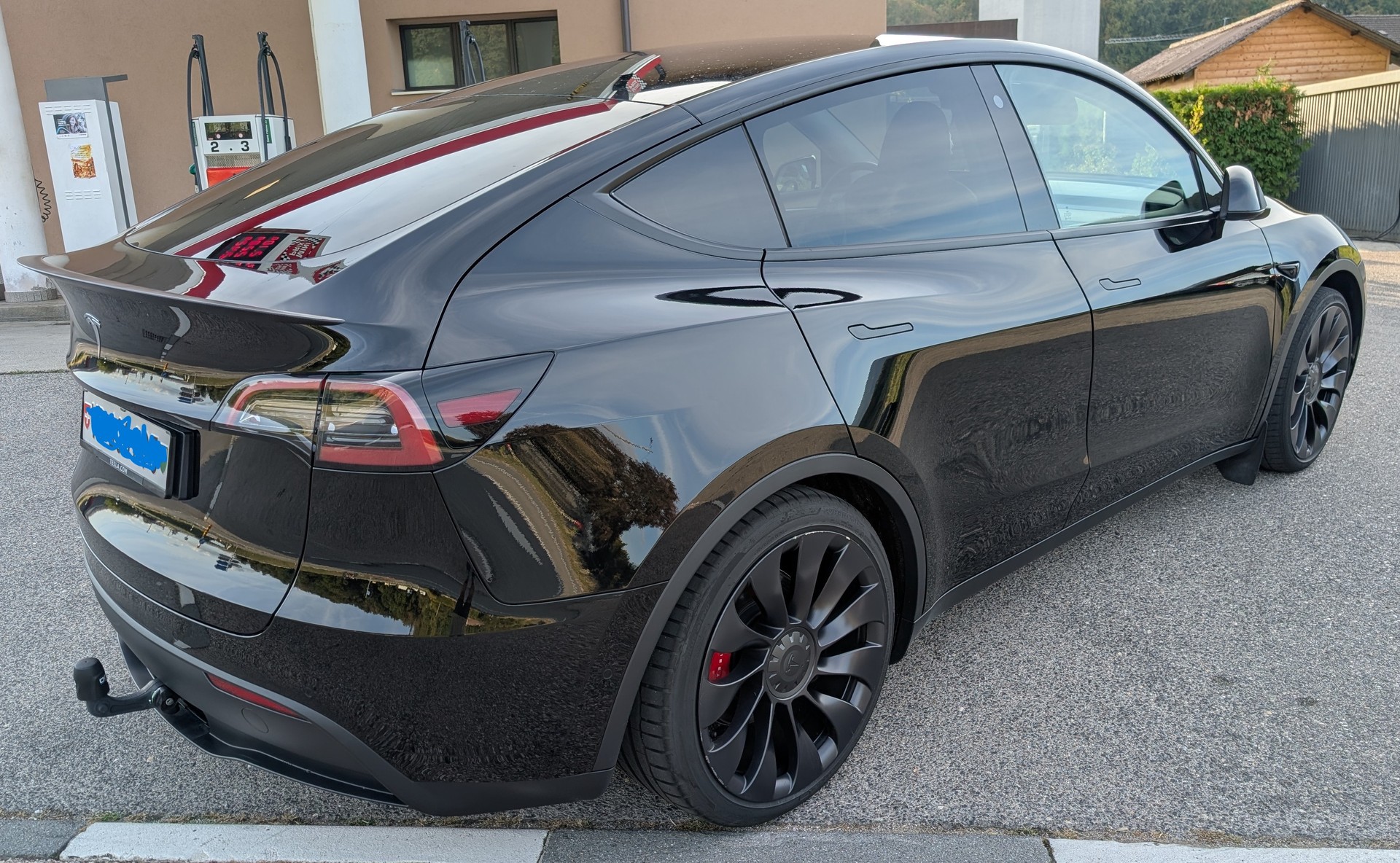 TESLA Modèle Y Performance-image-1