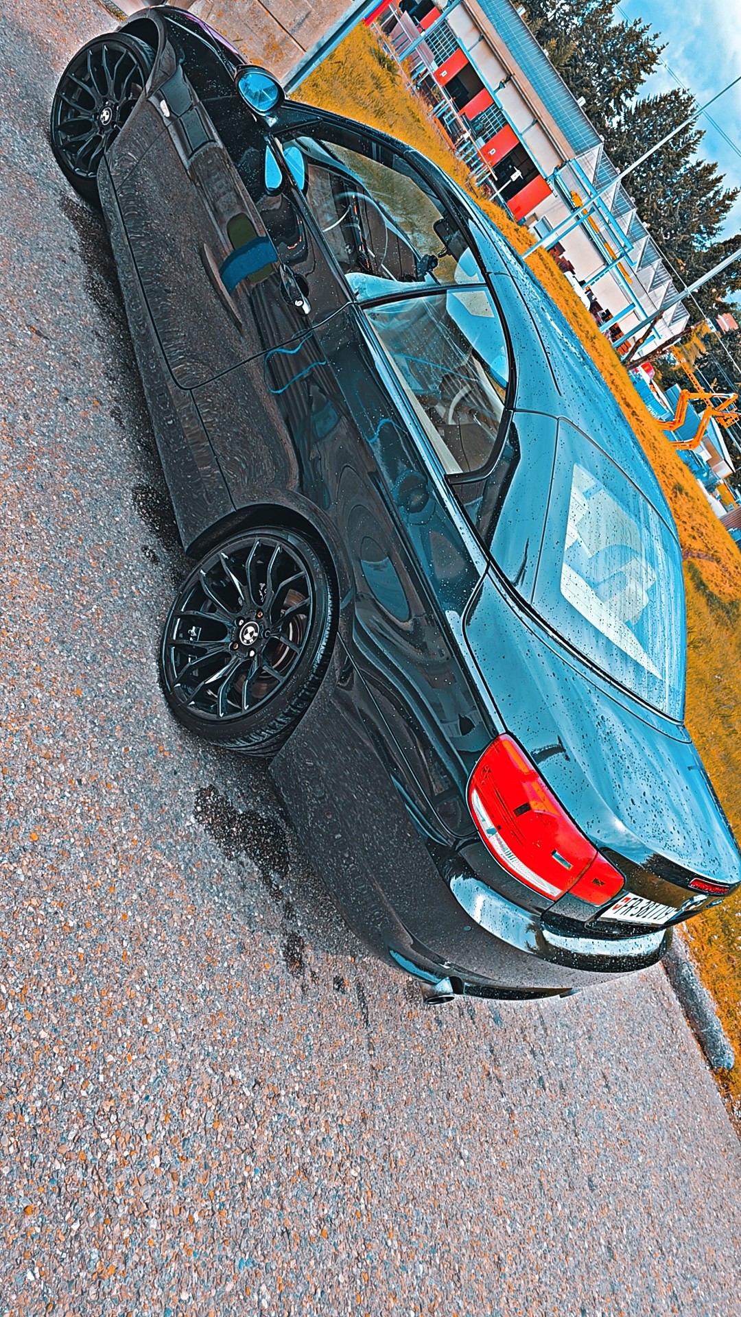 BMW 335i-image-2