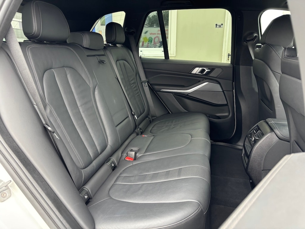 BMW X5 xDrive M-SportPaket 30d Steptronic-image-16