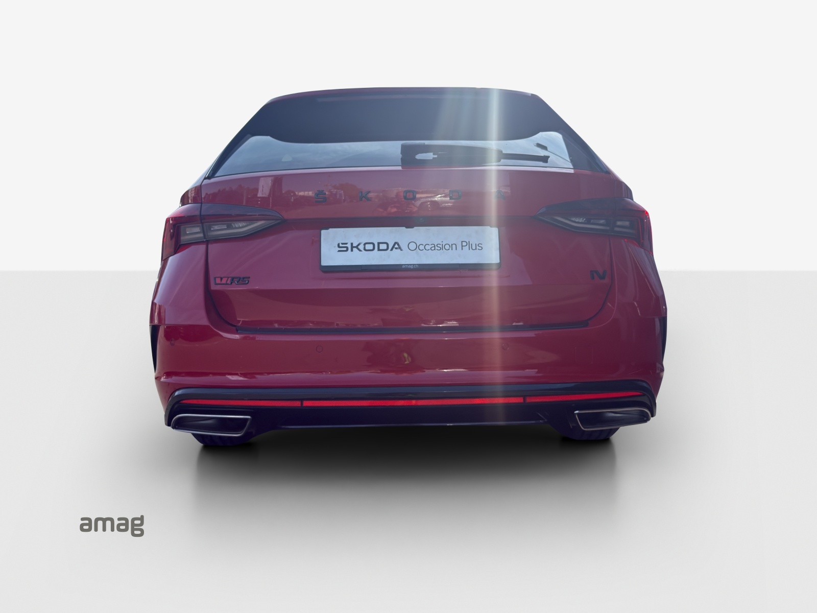 SKODA Octavia Combi 1.4 TSI PHEV DSG RS-image-4