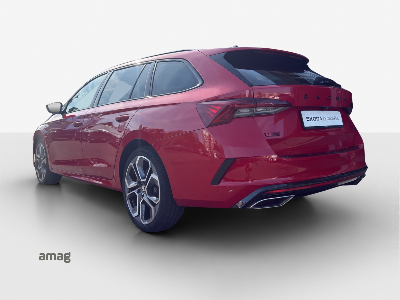 SKODA Octavia Combi 1.4 TSI PHEV DSG RS-image-2