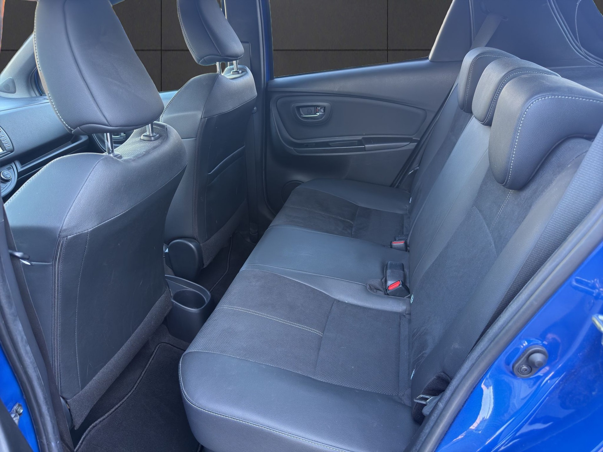 TOYOTA Yaris 1.5 VVT-i Hybrid GR-S e-CVT-image-14