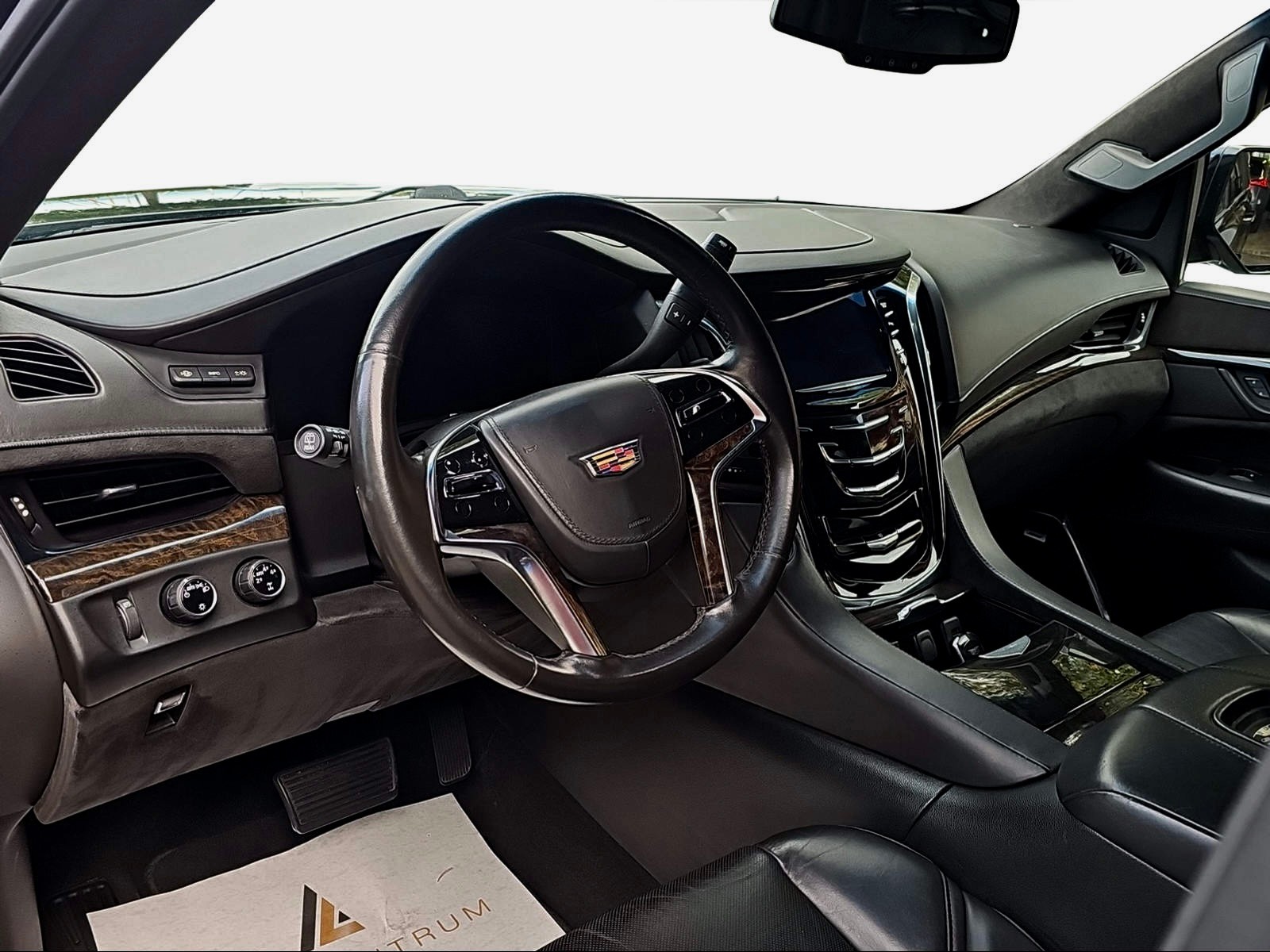 CADILLAC Escalade 6.2 Platinum Automatic-image-1