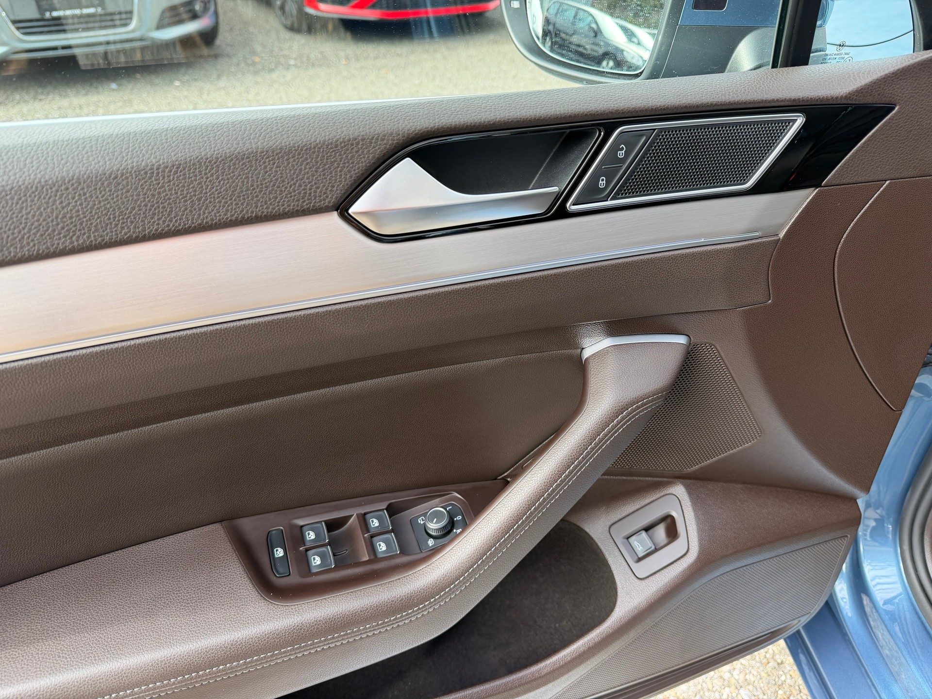 VW Passat Variant 1.8 TSI BMT Highline DSG-image-5