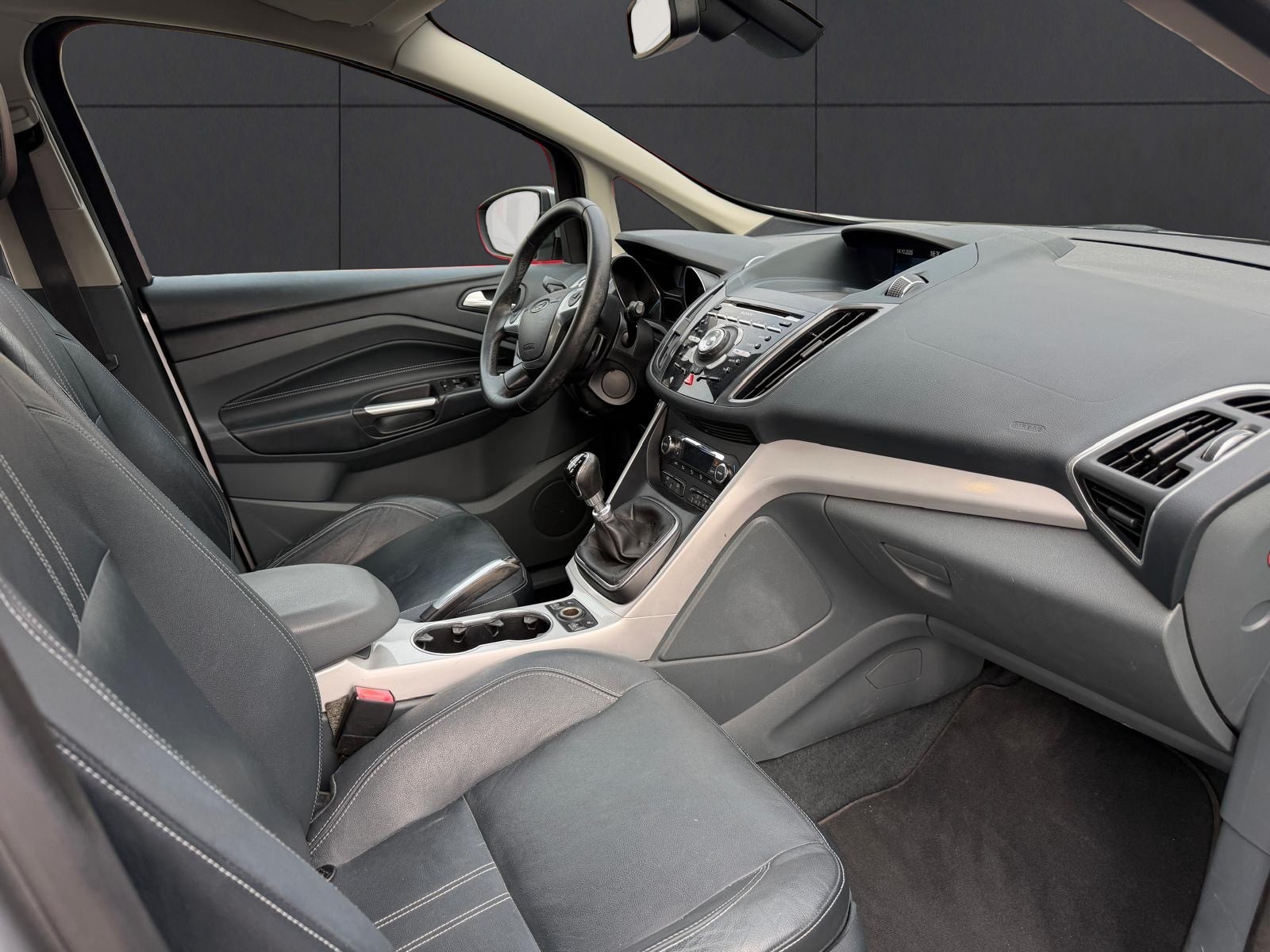 FORD Grand C-Max 1.6 SCTi Titanium-image-6