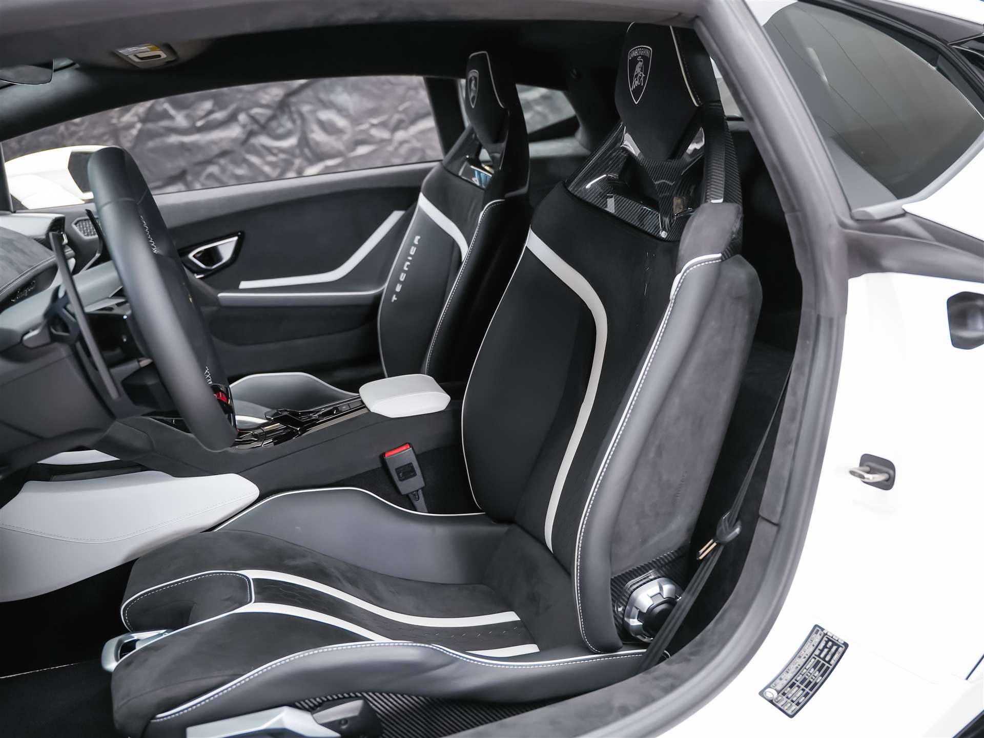 LAMBORGHINI Huracan Tecnica *CH Auto*Full PPF*Weiss Matt*Lift*-image-8