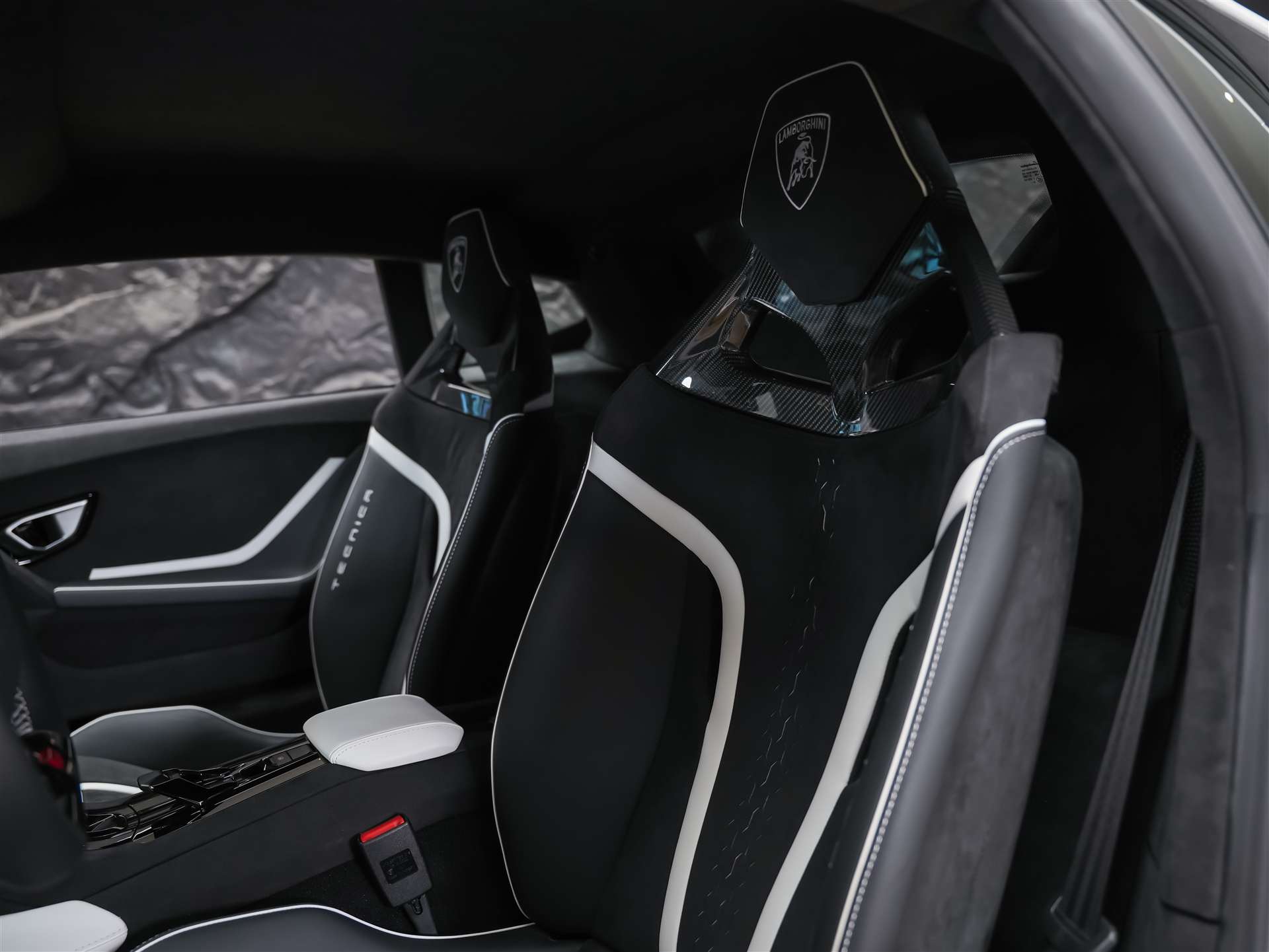 LAMBORGHINI Huracan Tecnica *CH Auto*Full PPF*Weiss Matt*Lift*-image-9
