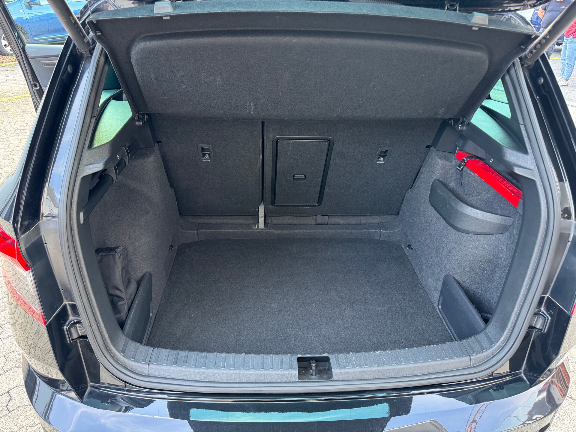 SKODA Karoq 2.0 TSI SportLine 4x4 DSG-image-10