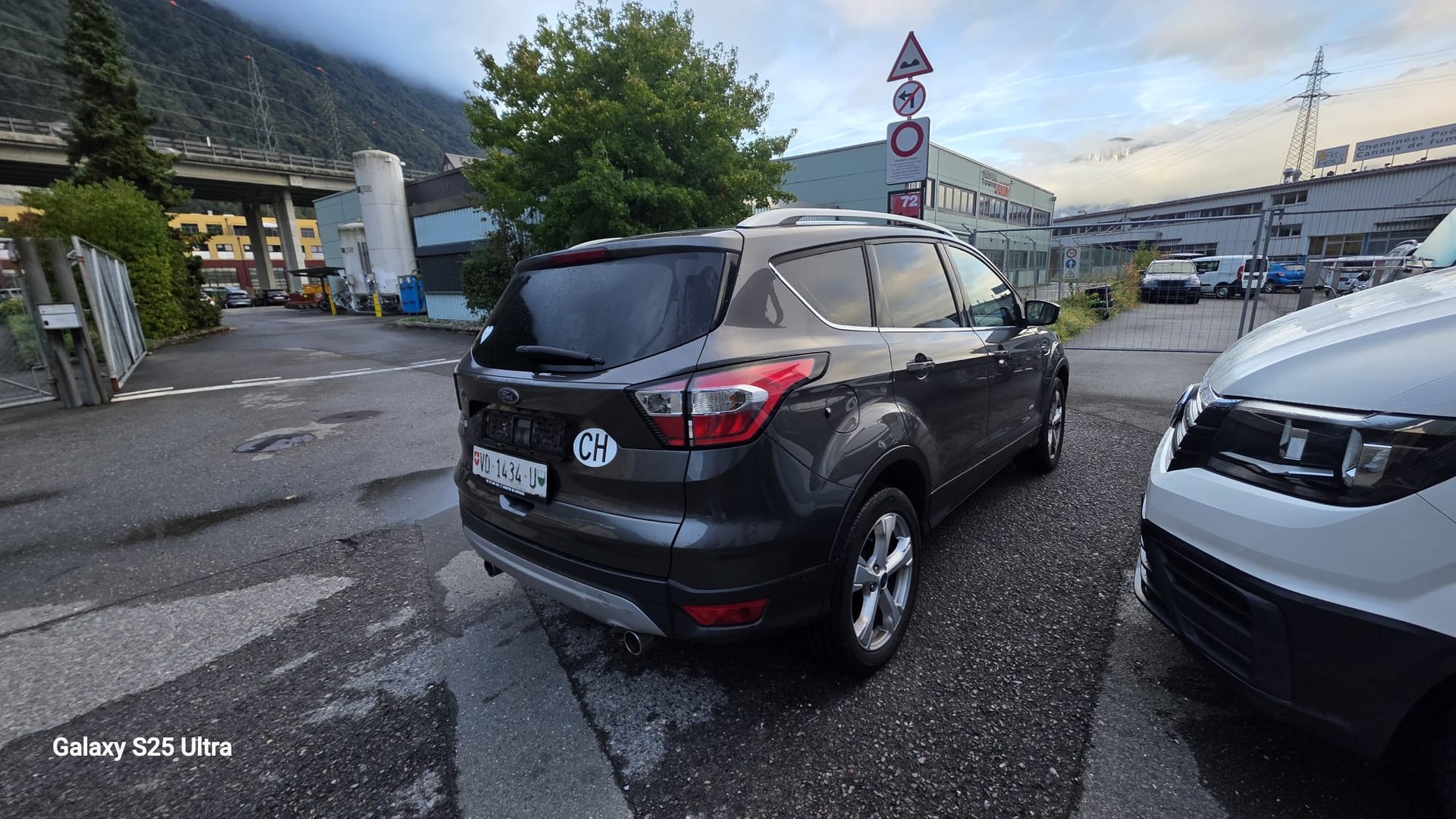 FORD Kuga 2.0 TDCi Titanium 4WD PowerShift-image-9