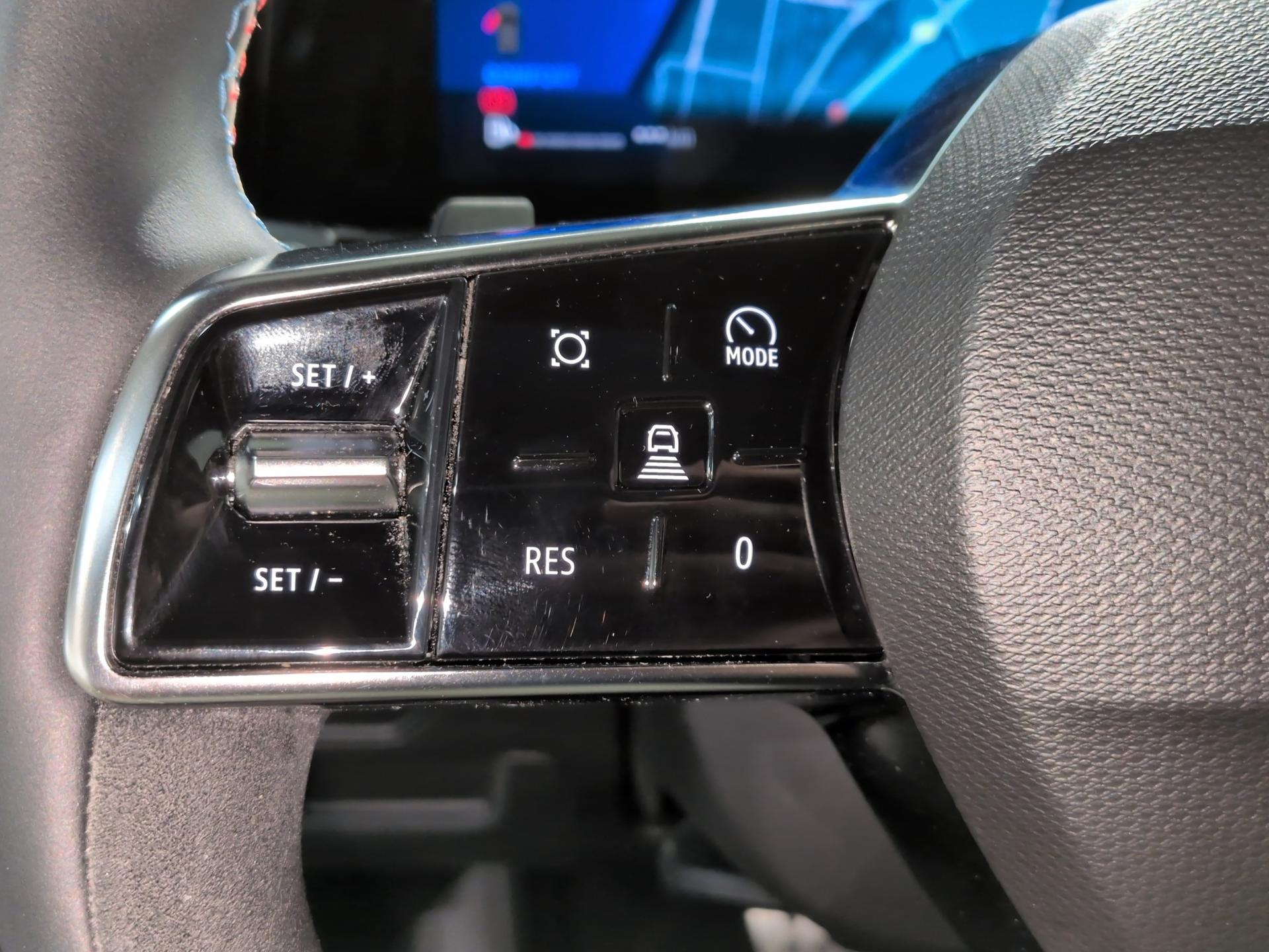 RENAULT Rafale 1.2 E-Tech Hybrid 200 Esprit Alpine-image-18