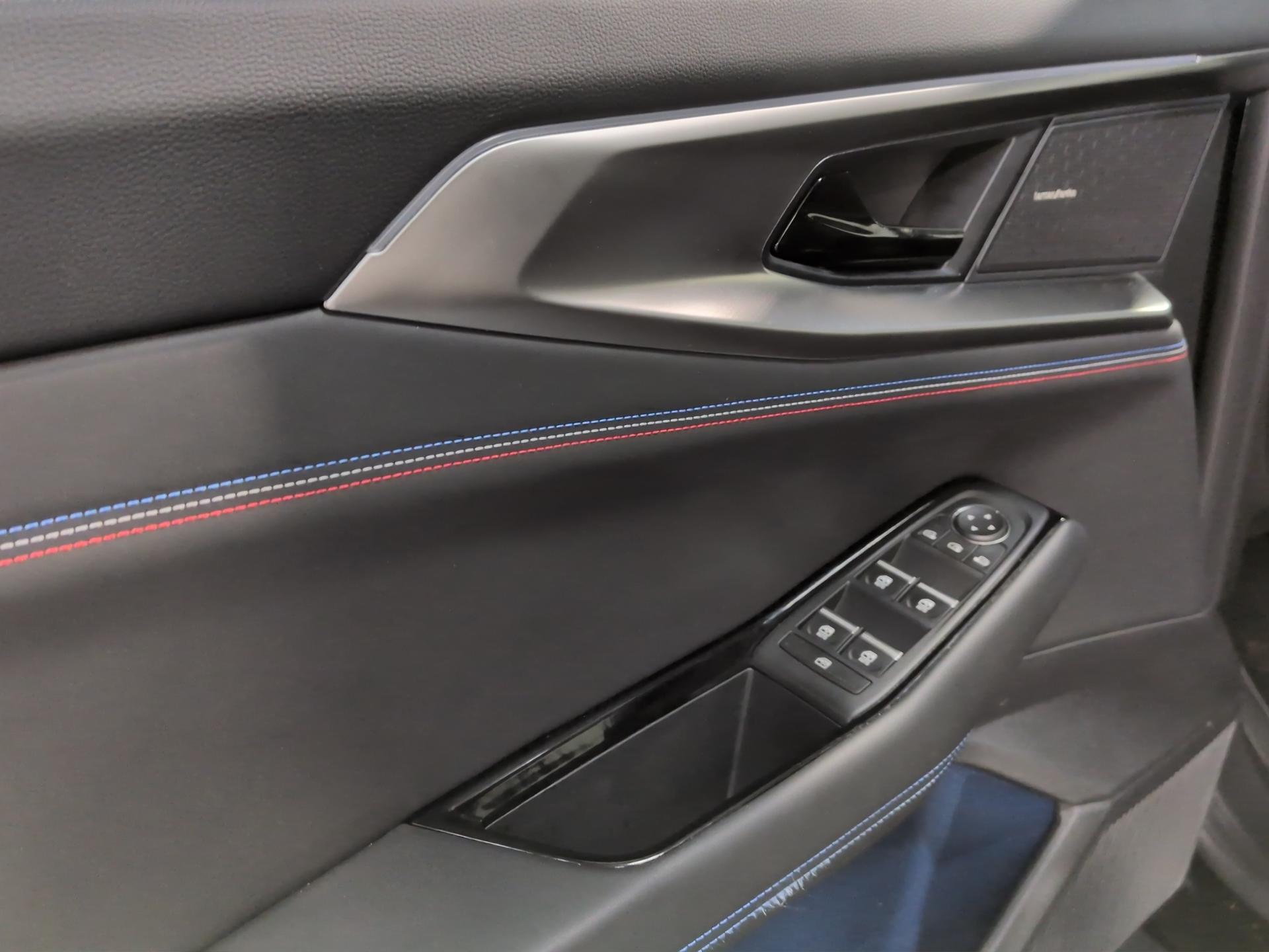 RENAULT Rafale 1.2 E-Tech Hybrid 200 Esprit Alpine-image-21