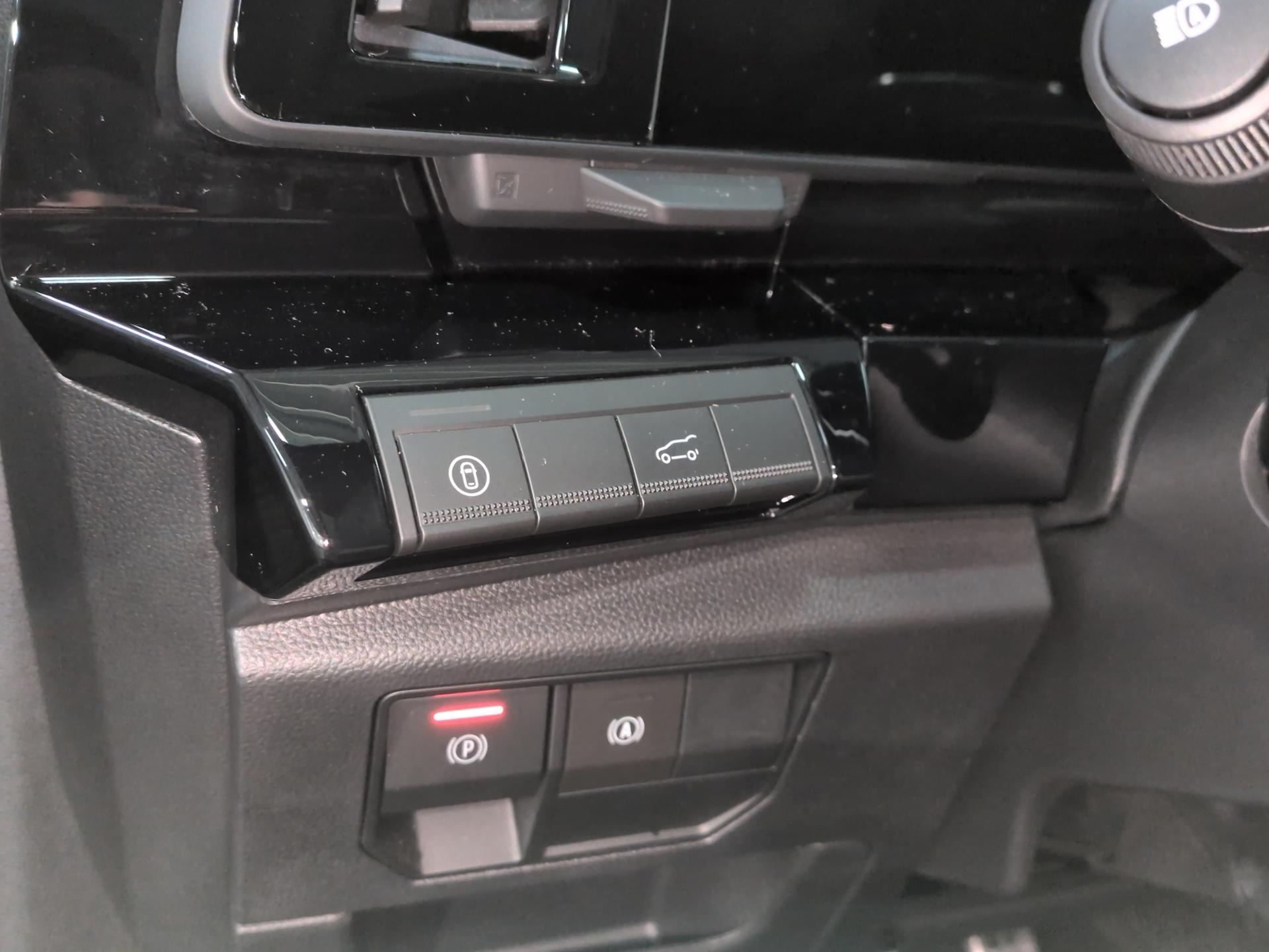 RENAULT Rafale 1.2 E-Tech Hybrid 200 Esprit Alpine-image-19