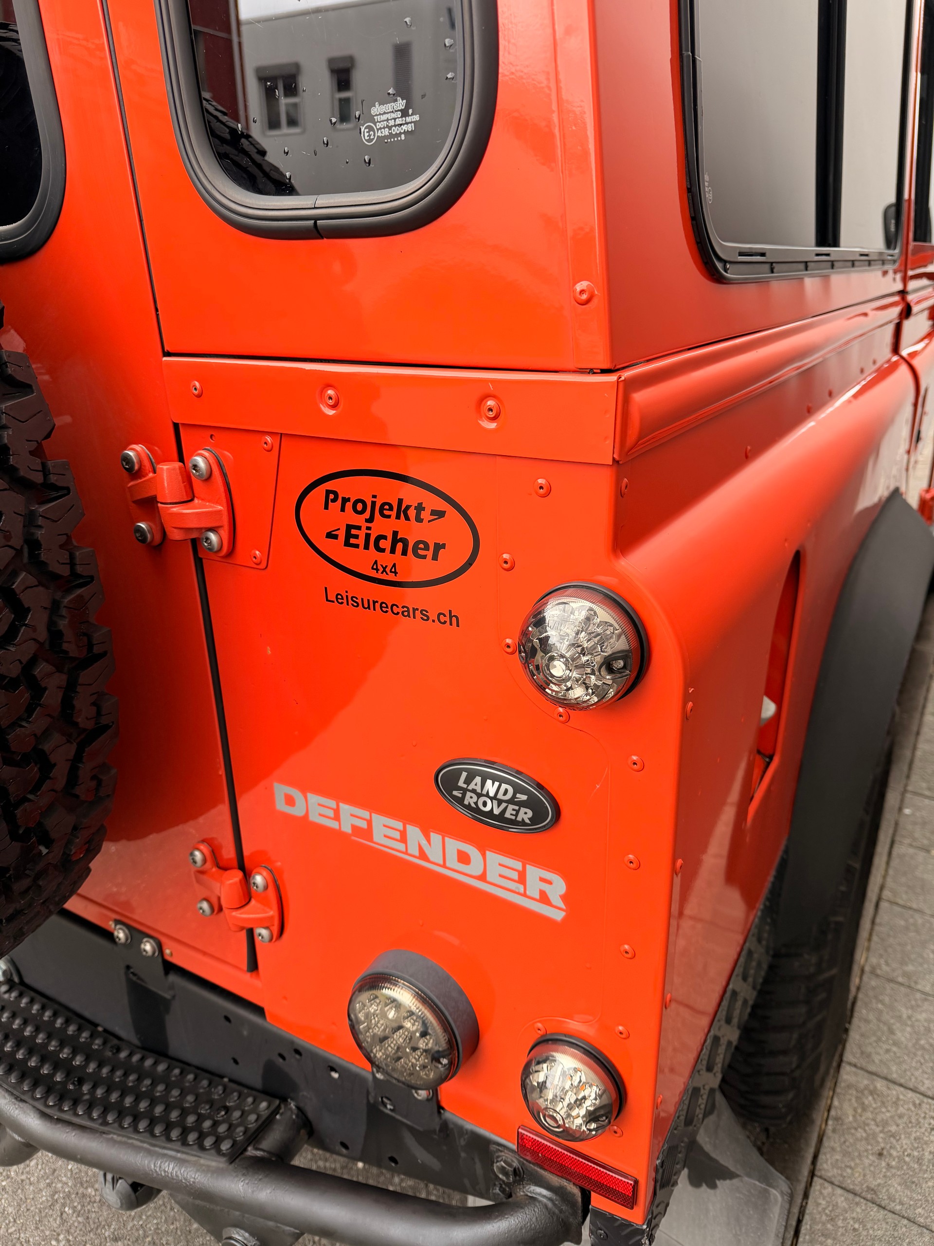 LAND ROVER Defender 110 300TDi "G4"-image-15