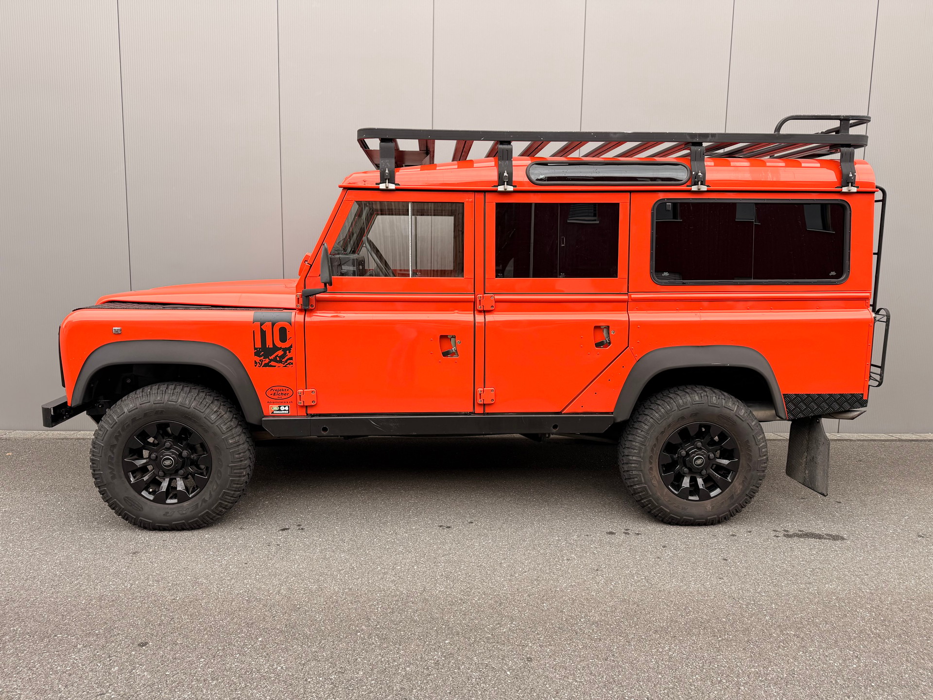 LAND ROVER Defender 110 300TDi "G4"-showroom-element-1