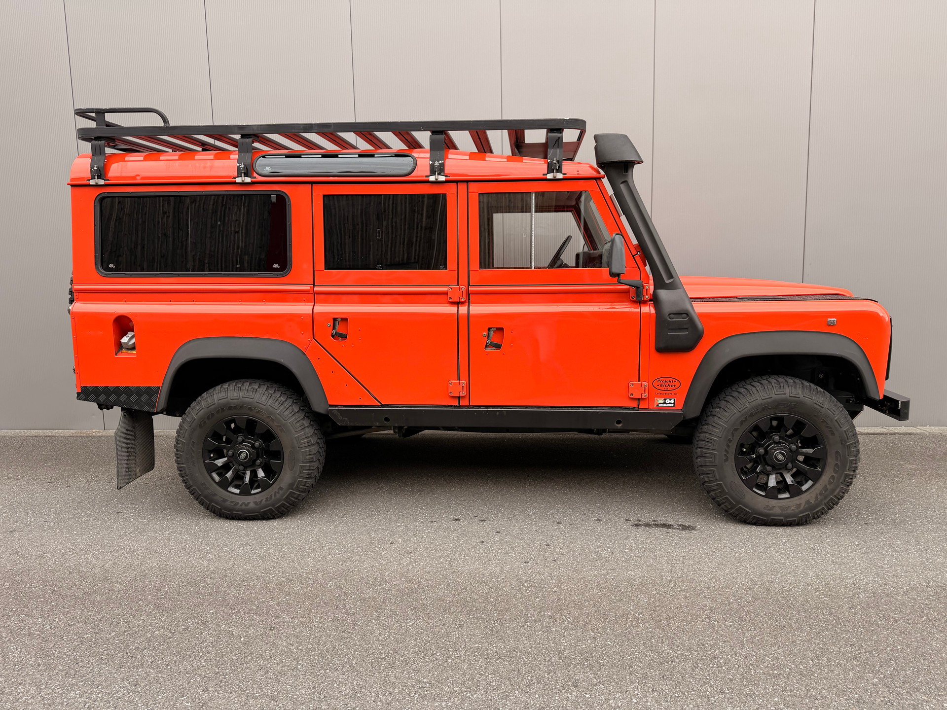 LAND ROVER Defender 110 300TDi "G4"-image-4