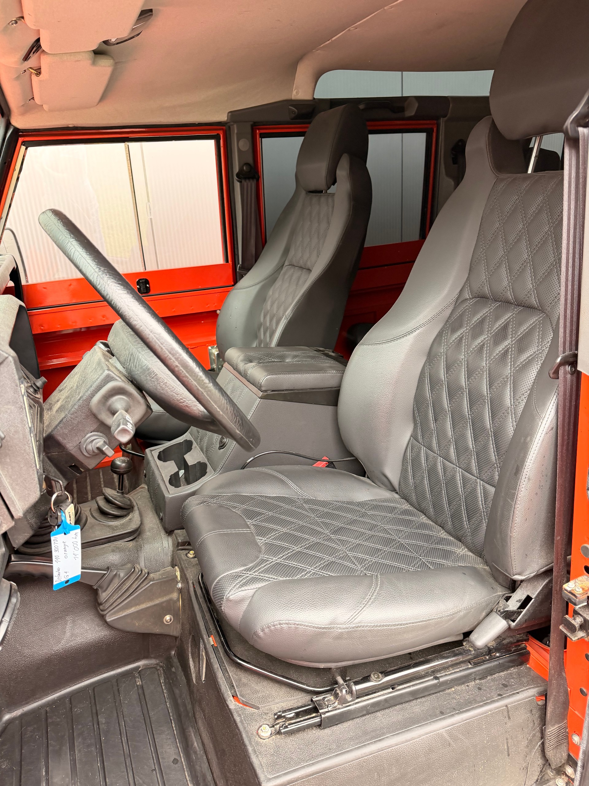LAND ROVER Defender 110 300TDi "G4"-image-6