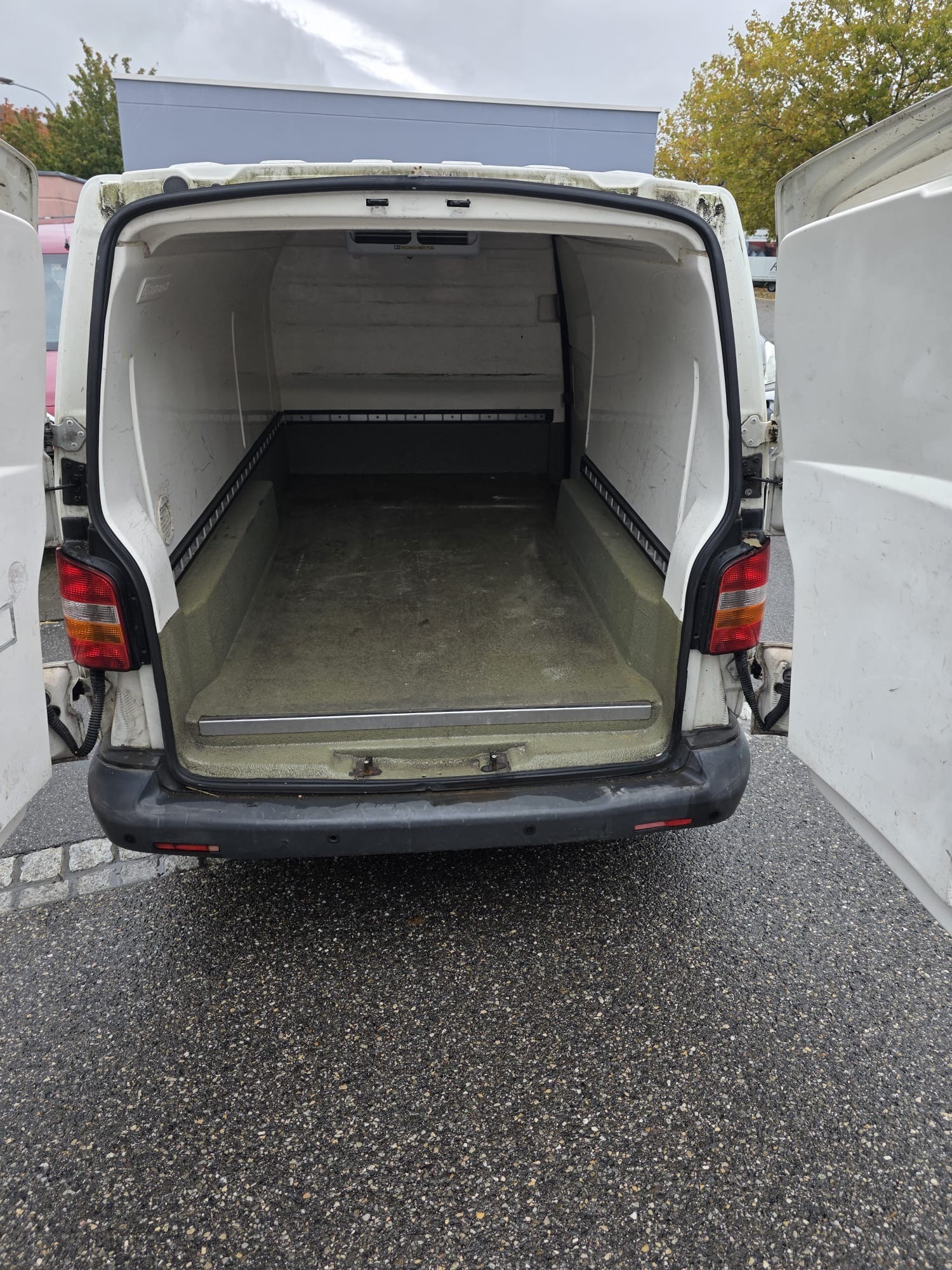VW T5 1.9 TDI PD-image-12