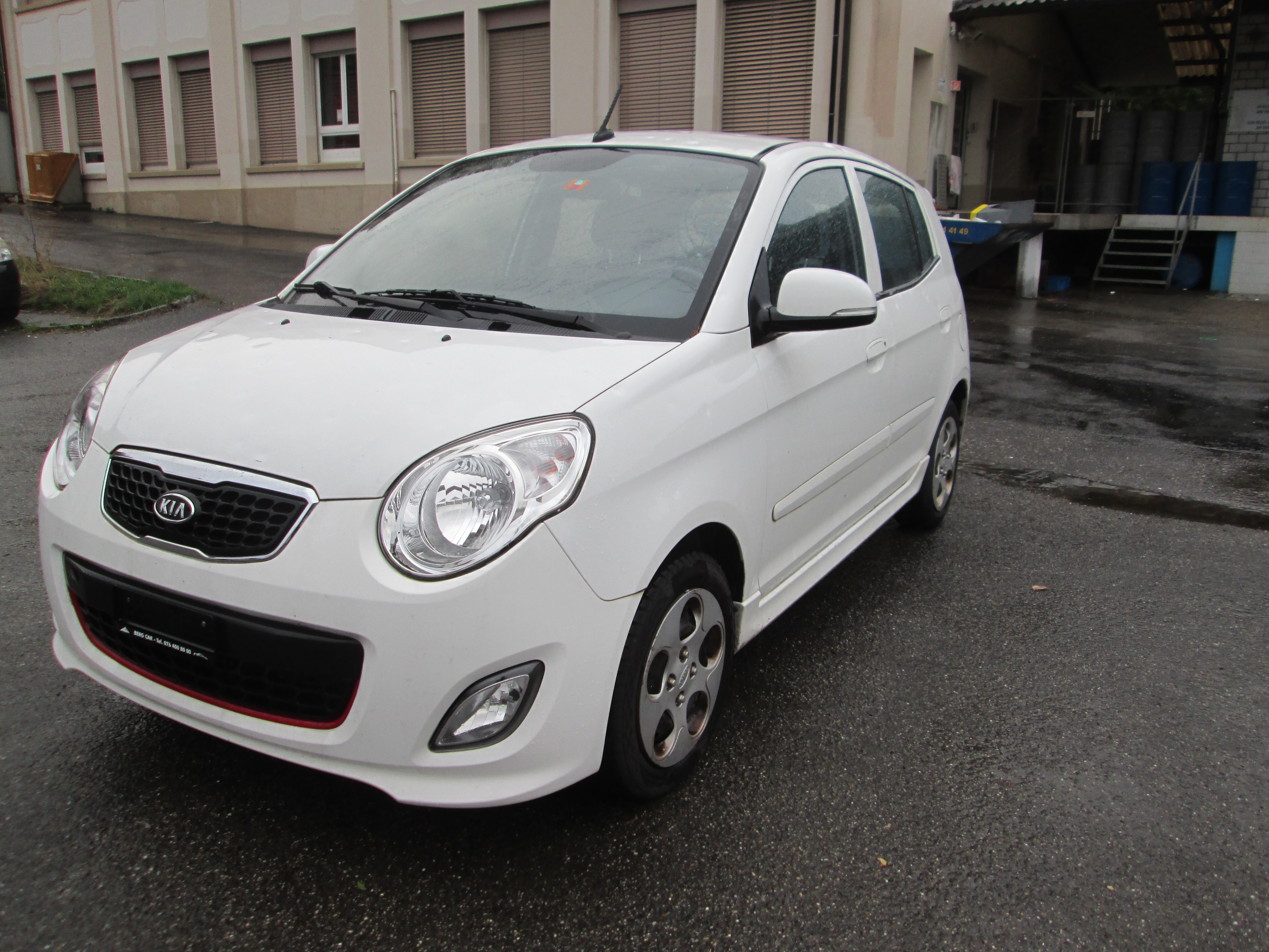 Car photo