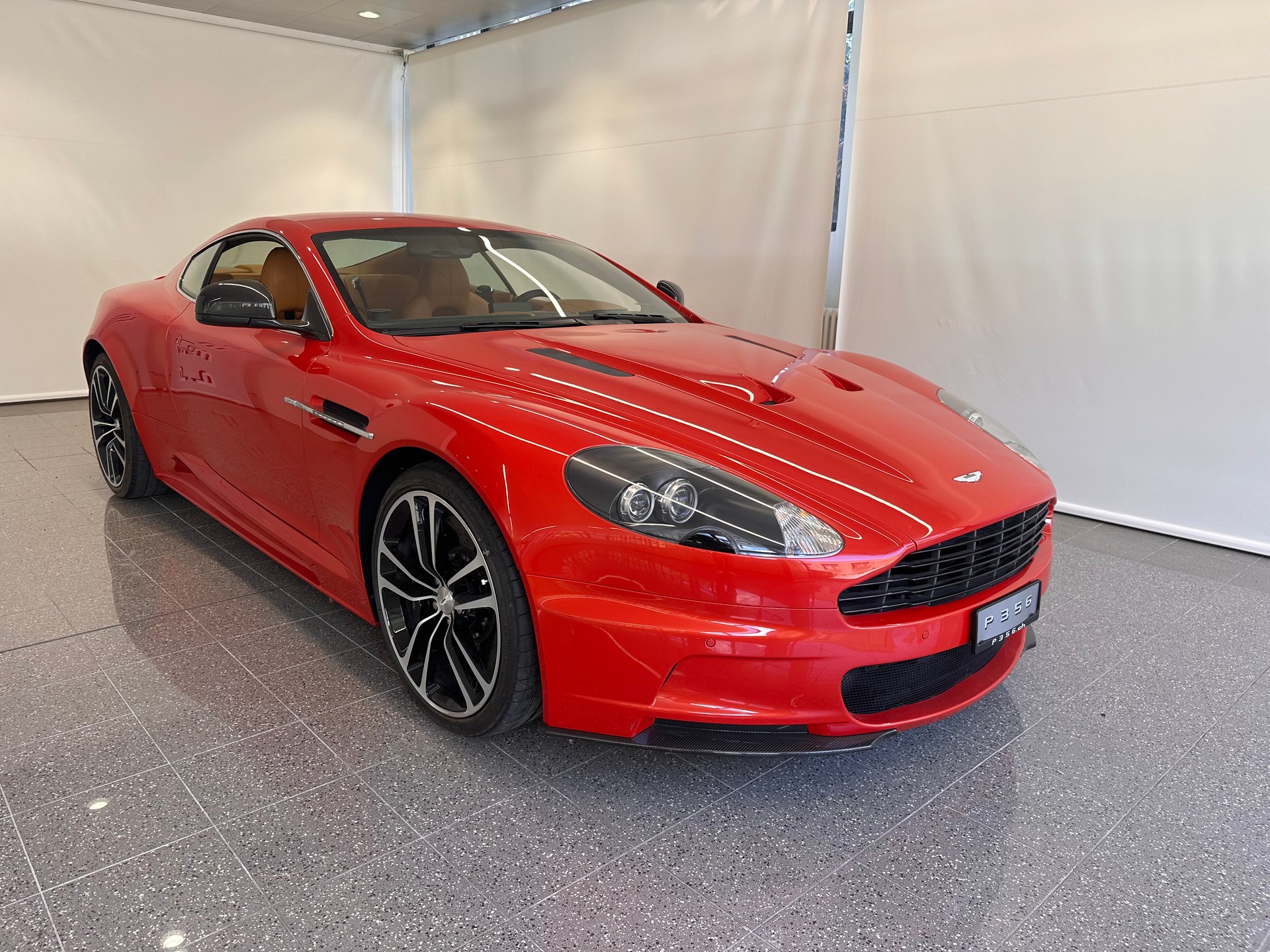 ASTON MARTIN DBS CARBON EDITION 1/200PZ-image-2