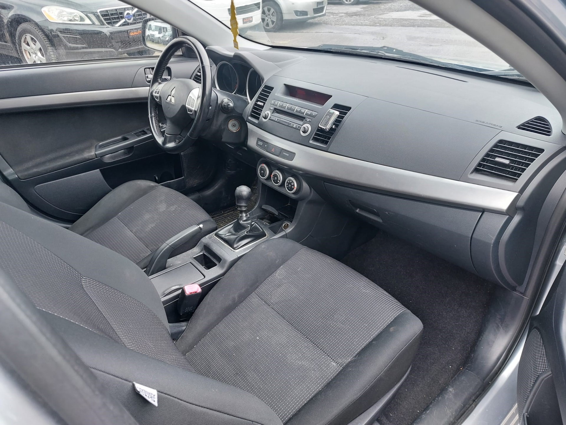 MITSUBISHI Lancer Sportback 2.0 DID Intense-image-13