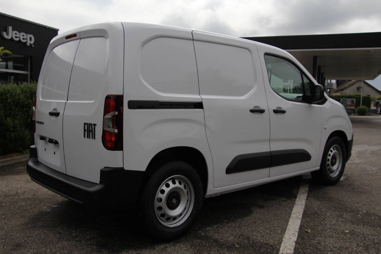FIAT E-Doblo Kaw. L1 50 kWh Easy Pro-image-2