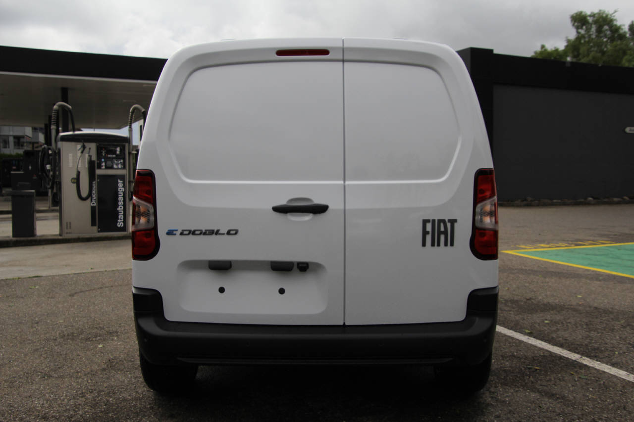 FIAT E-Doblo Kaw. L1 50 kWh Easy Pro-image-3