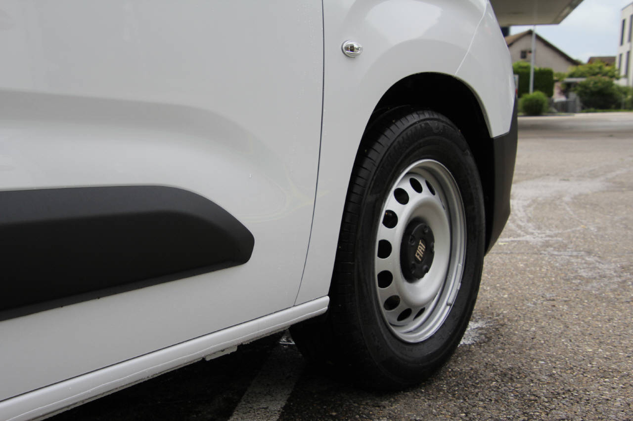 FIAT E-Doblo Kaw. L1 50 kWh Easy Pro-image-15