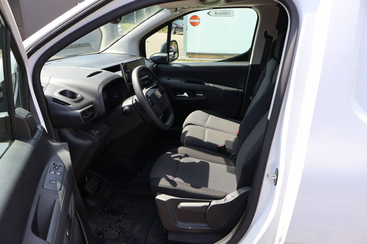 FIAT E-Doblo Kaw. L1 50 kWh Easy Pro-image-10