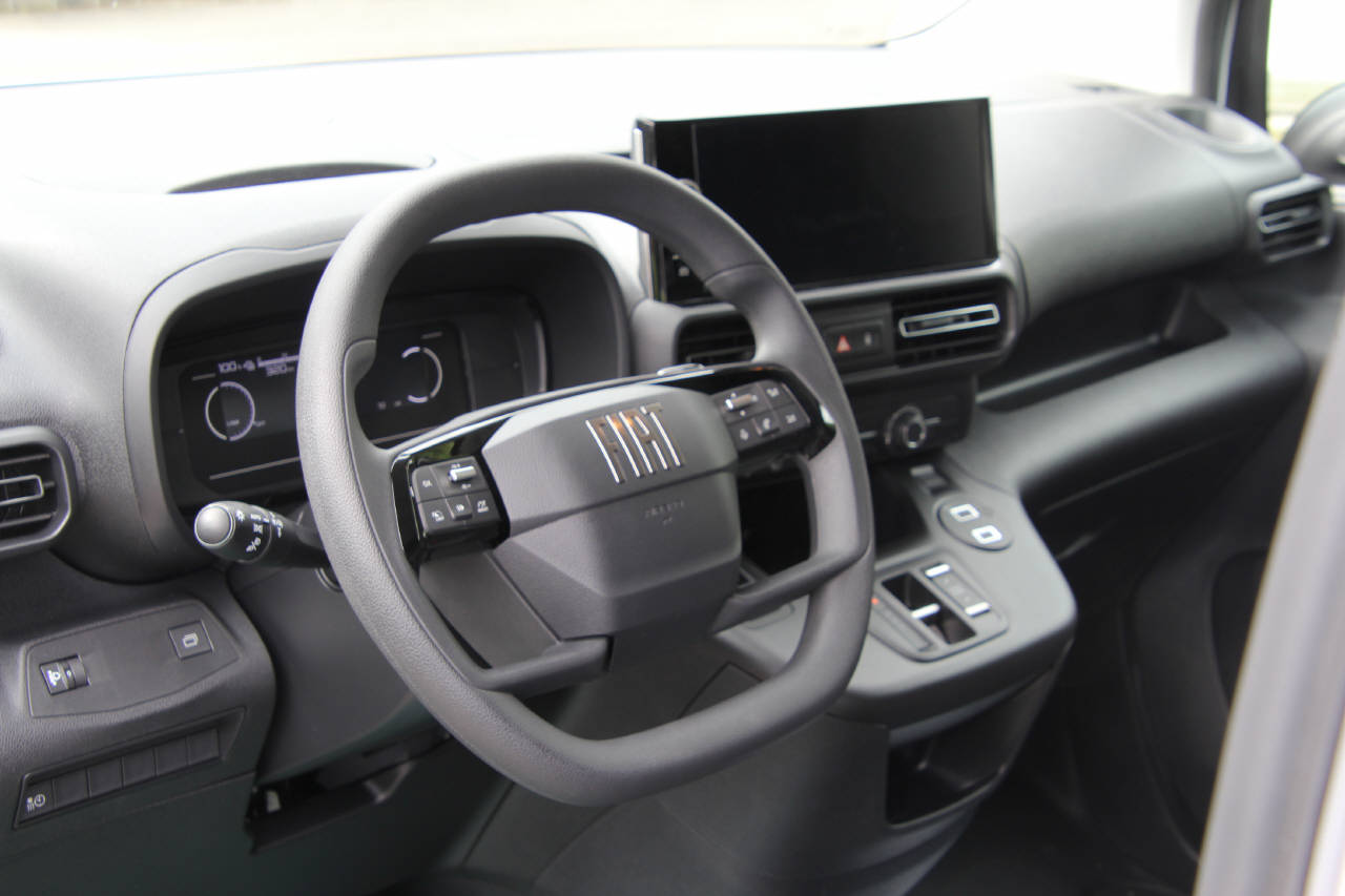 FIAT E-Doblo Kaw. L1 50 kWh Easy Pro-image-10