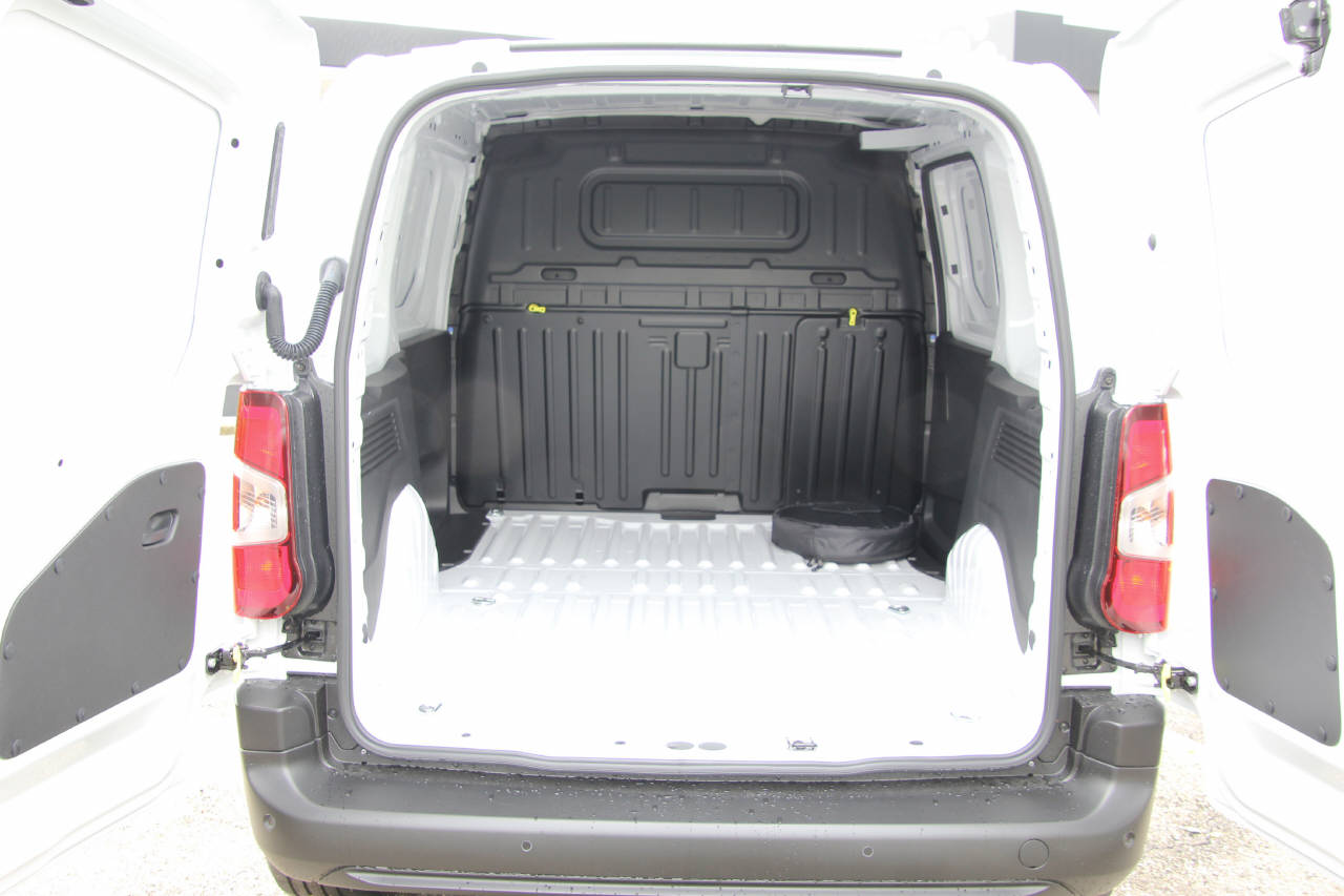 FIAT E-Doblo Kaw. L1 50 kWh Easy Pro-image-5