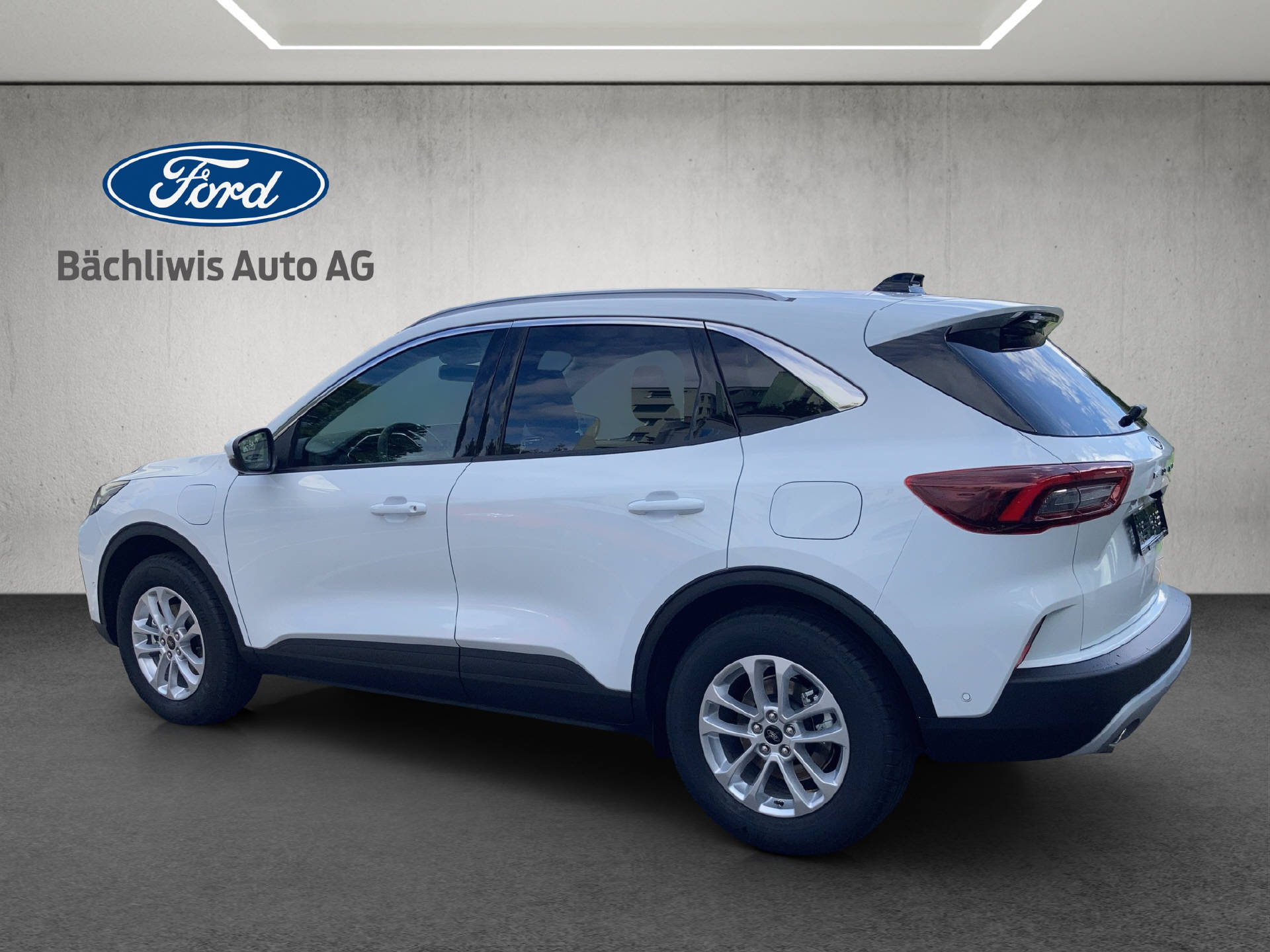 FORD Kuga 2.5 Plug-in Hybrid Titanium-image-2
