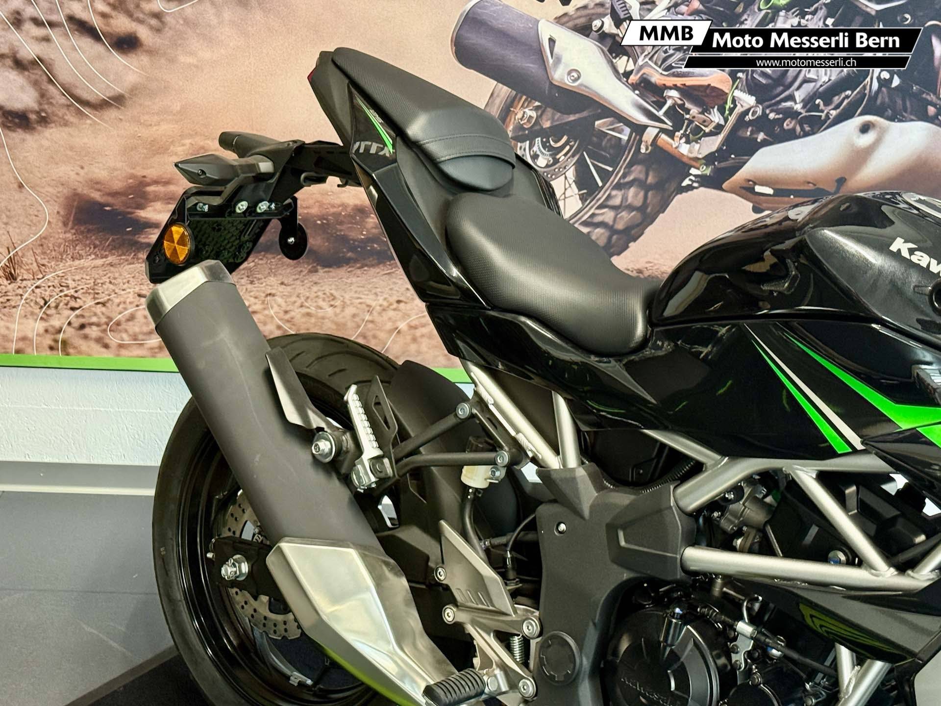 KAWASAKI Z 125-image-7