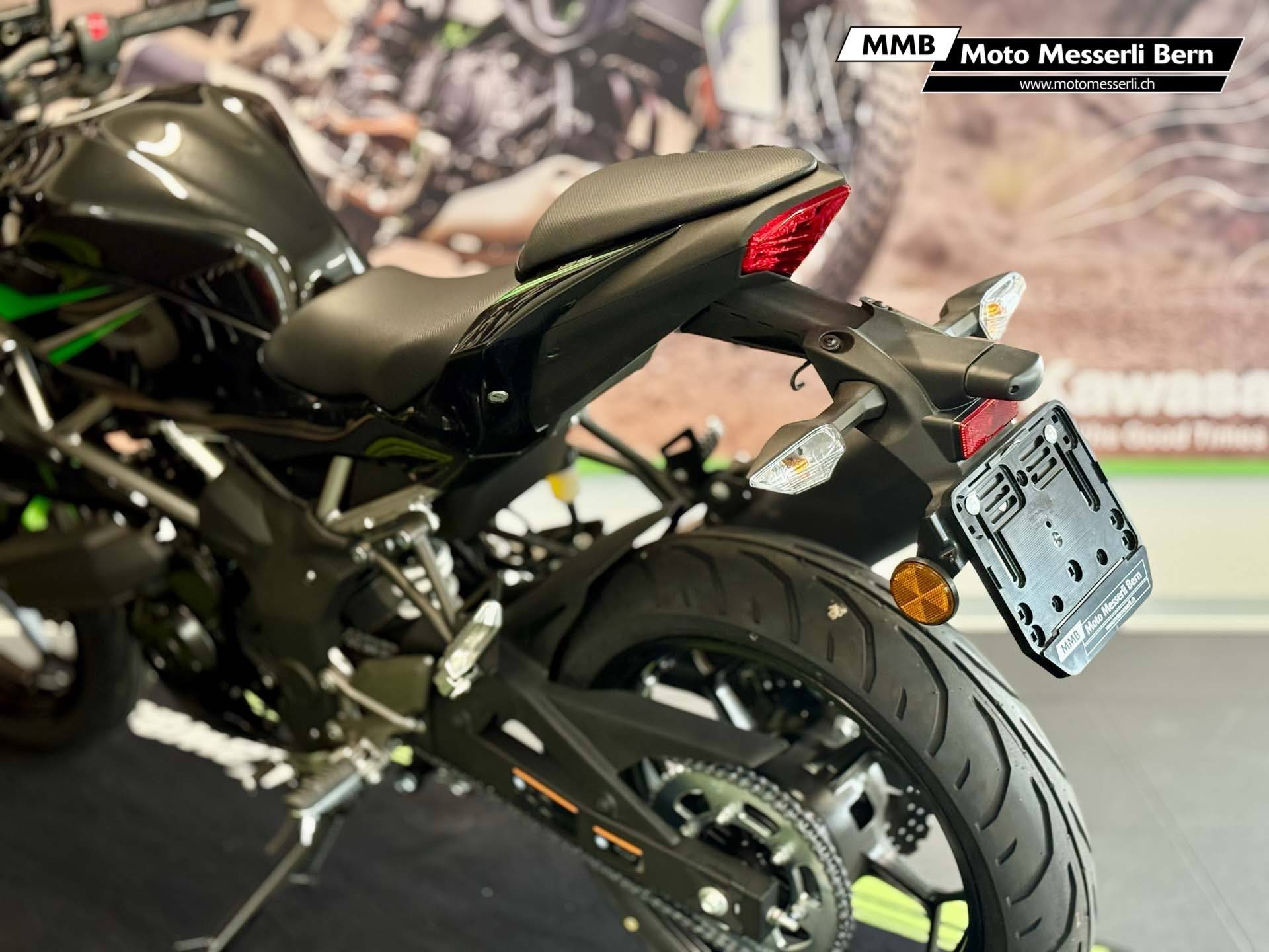 KAWASAKI Z 125-image-9