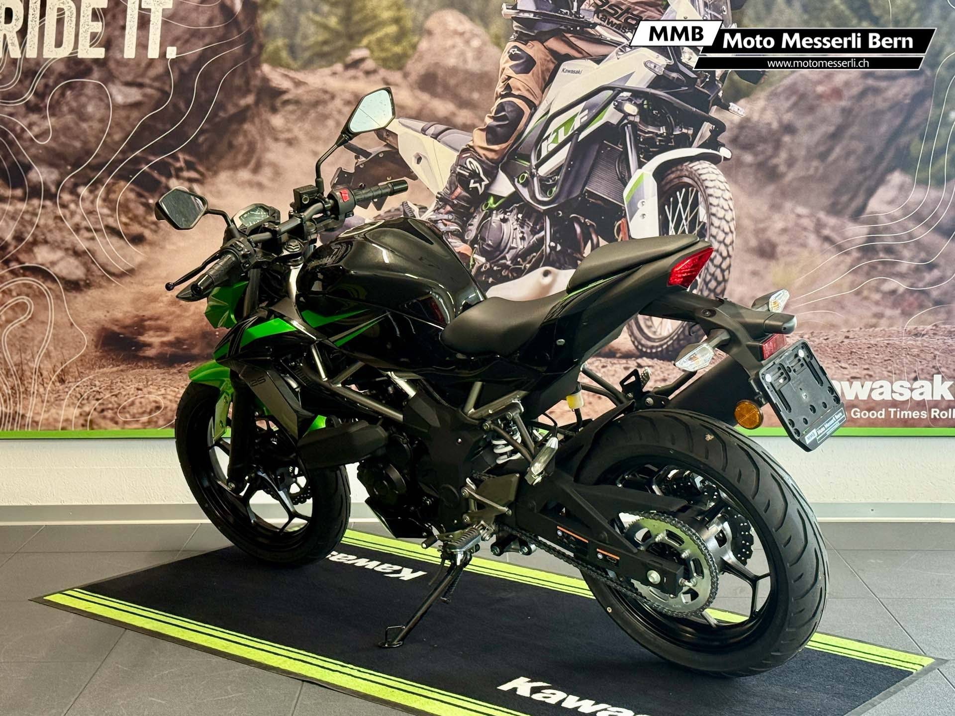 KAWASAKI Z 125-image-3