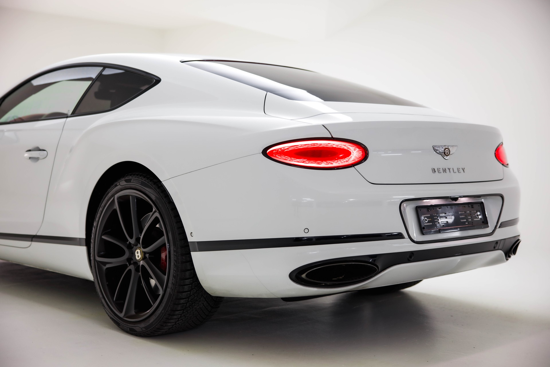 BENTLEY Continental GT 6.0 W12-image-16