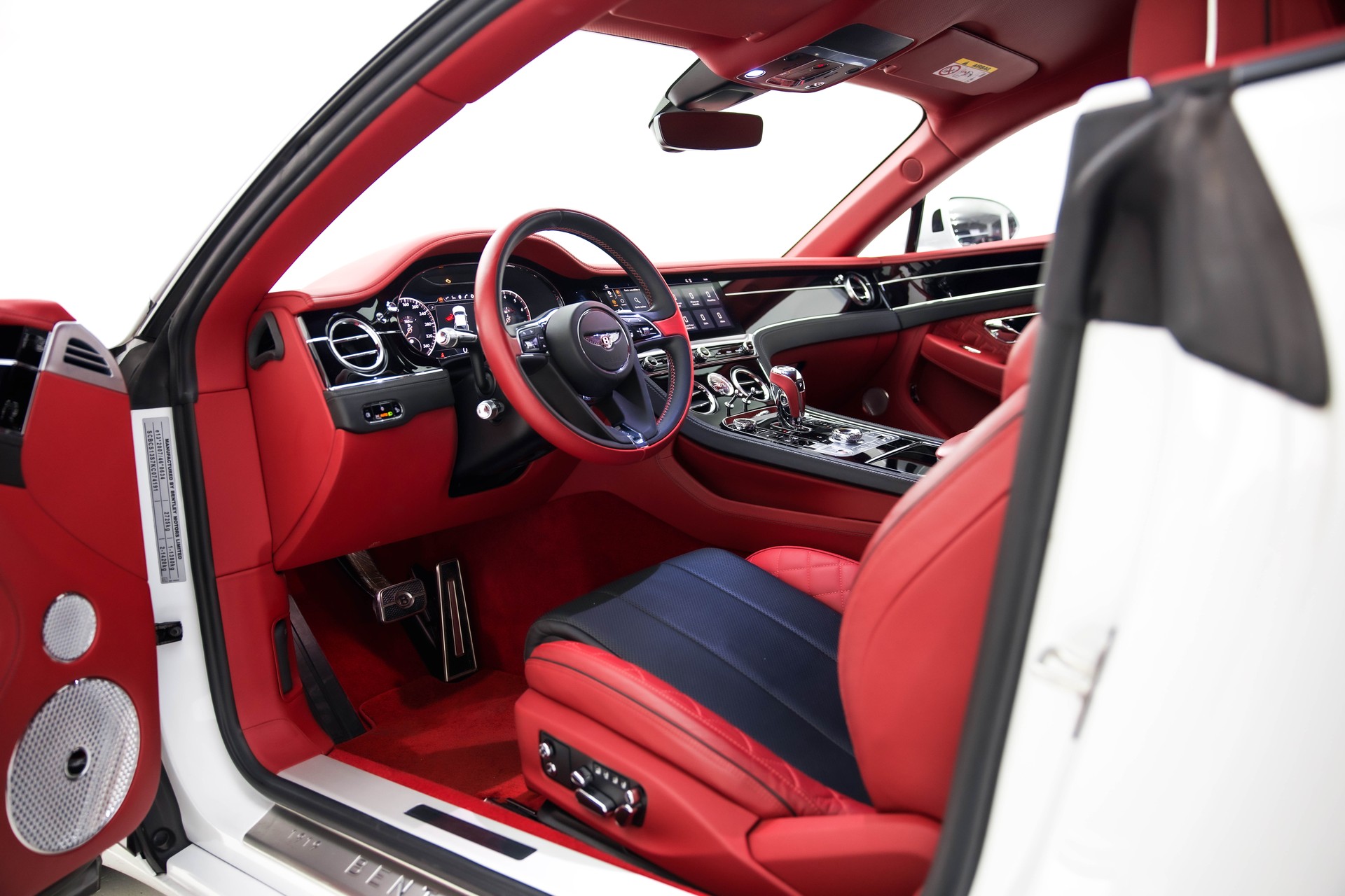 BENTLEY Continental GT 6.0 W12-image-19