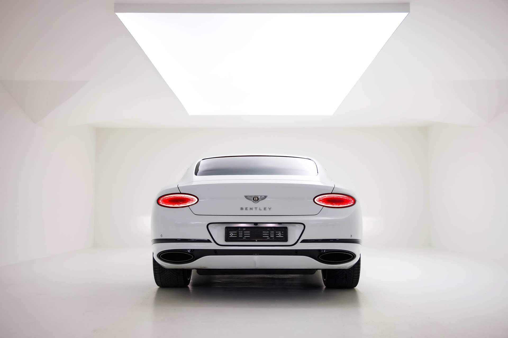 BENTLEY Continental GT 6.0 W12-image-8