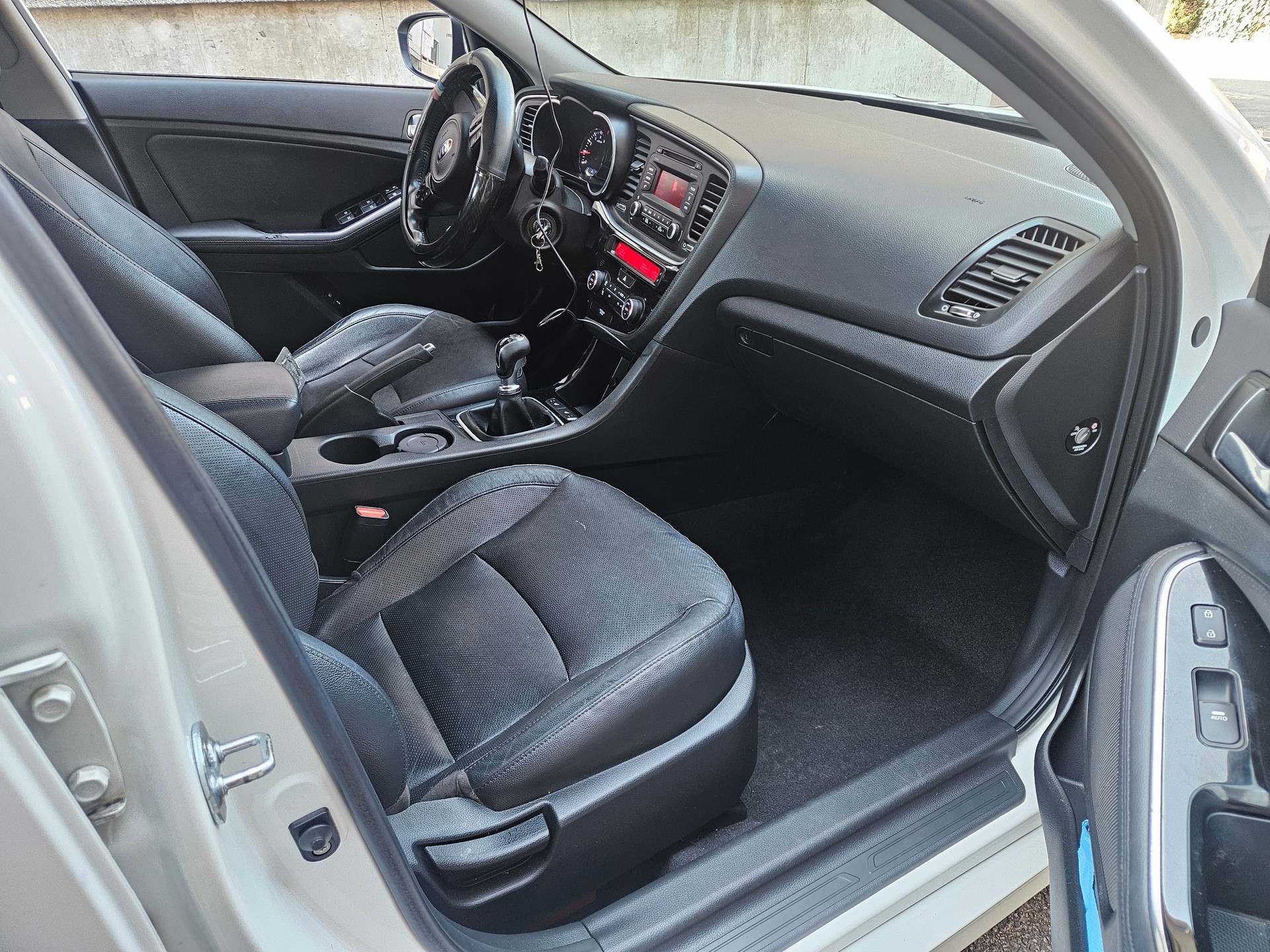 KIA OPTIMA-image-11