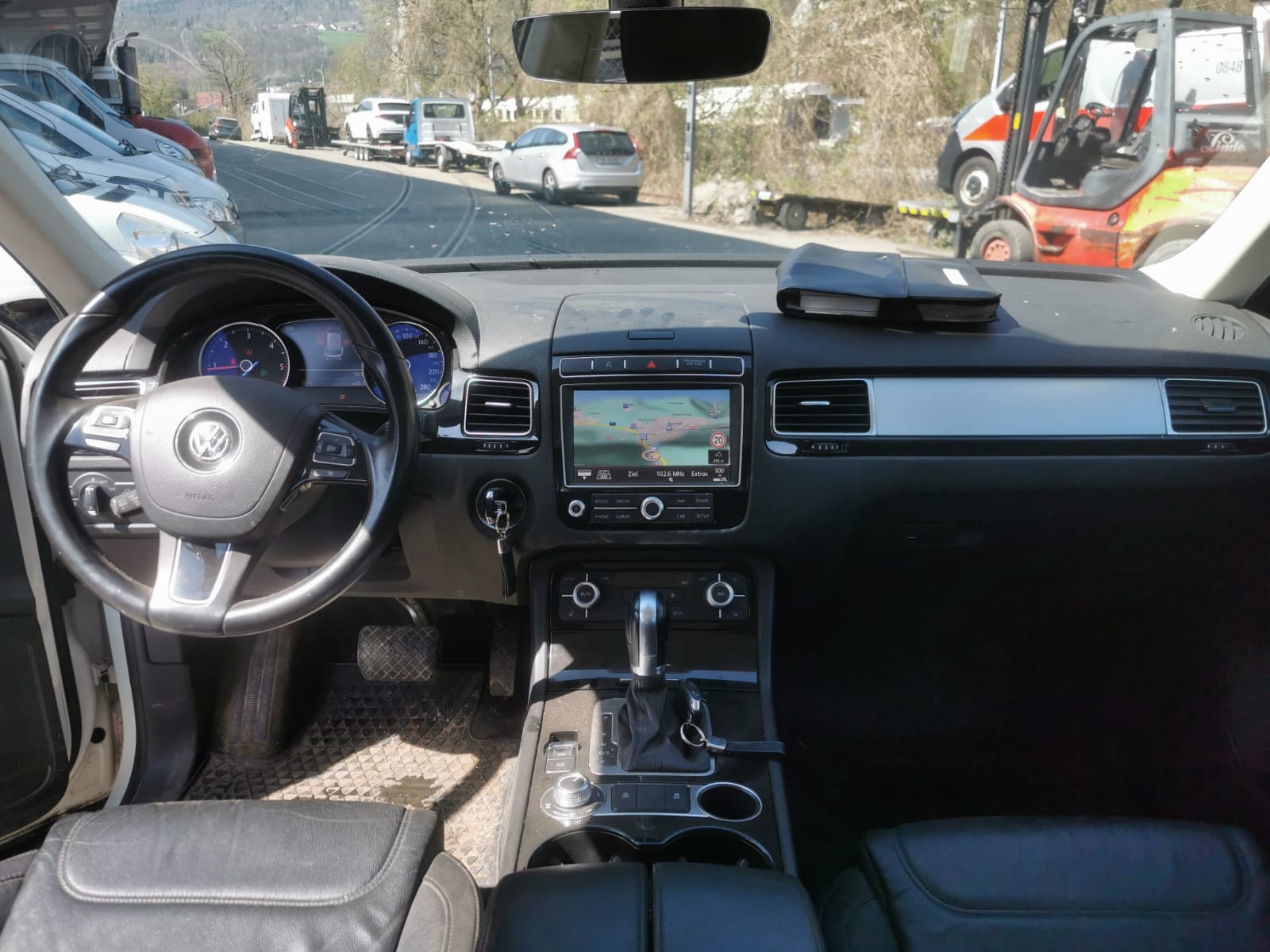 VW Touareg 3.0 TDI BMT Terrain Tech Tiptronic-image-5