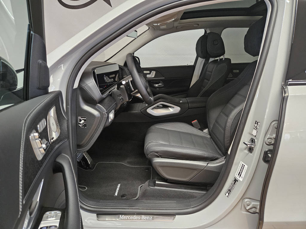 MERCEDES-BENZ GLE 300 d 4Matic AMG Line-image-8