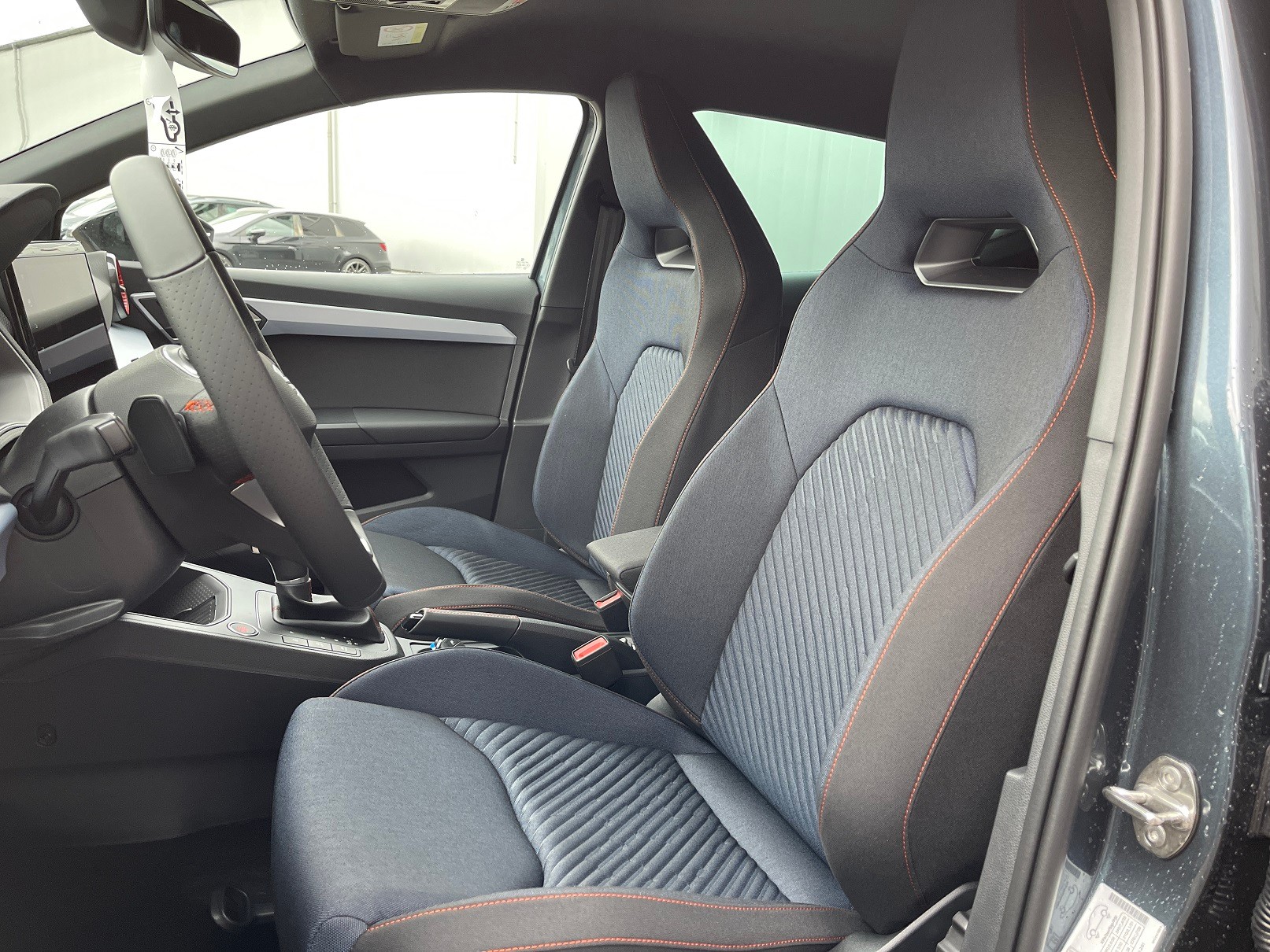 SEAT Ibiza 1.0 EcoTSI 75 Edition DSG-image-6