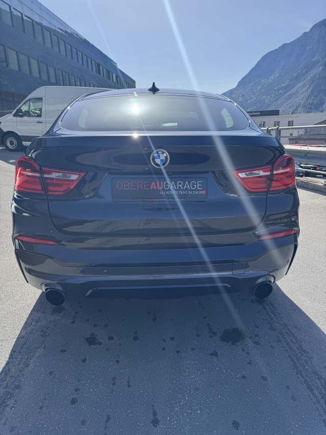 BMW X4 M40i-showroom-element-3