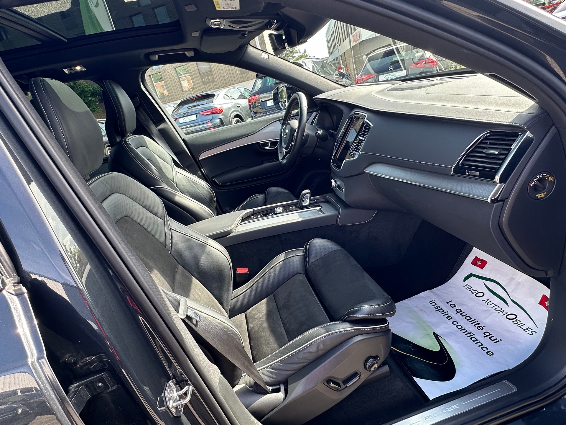 VOLVO XC90 T8 eAWD R-Design Geartronic 7 places-image-18