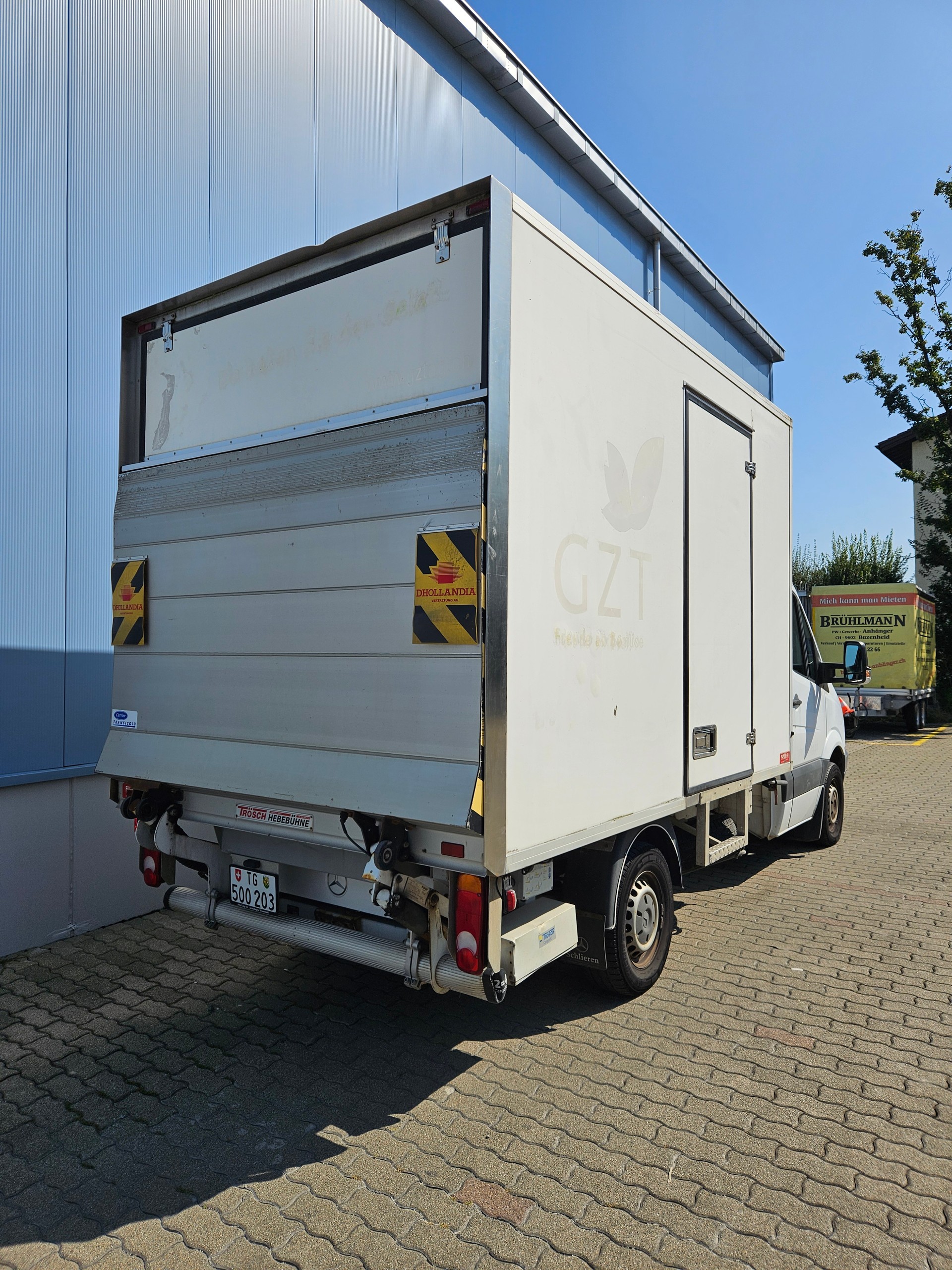 MERCEDES-BENZ 313-image-1