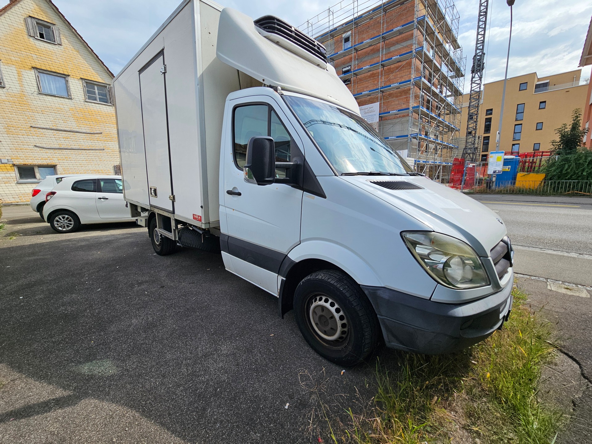 MERCEDES-BENZ 313-image-7