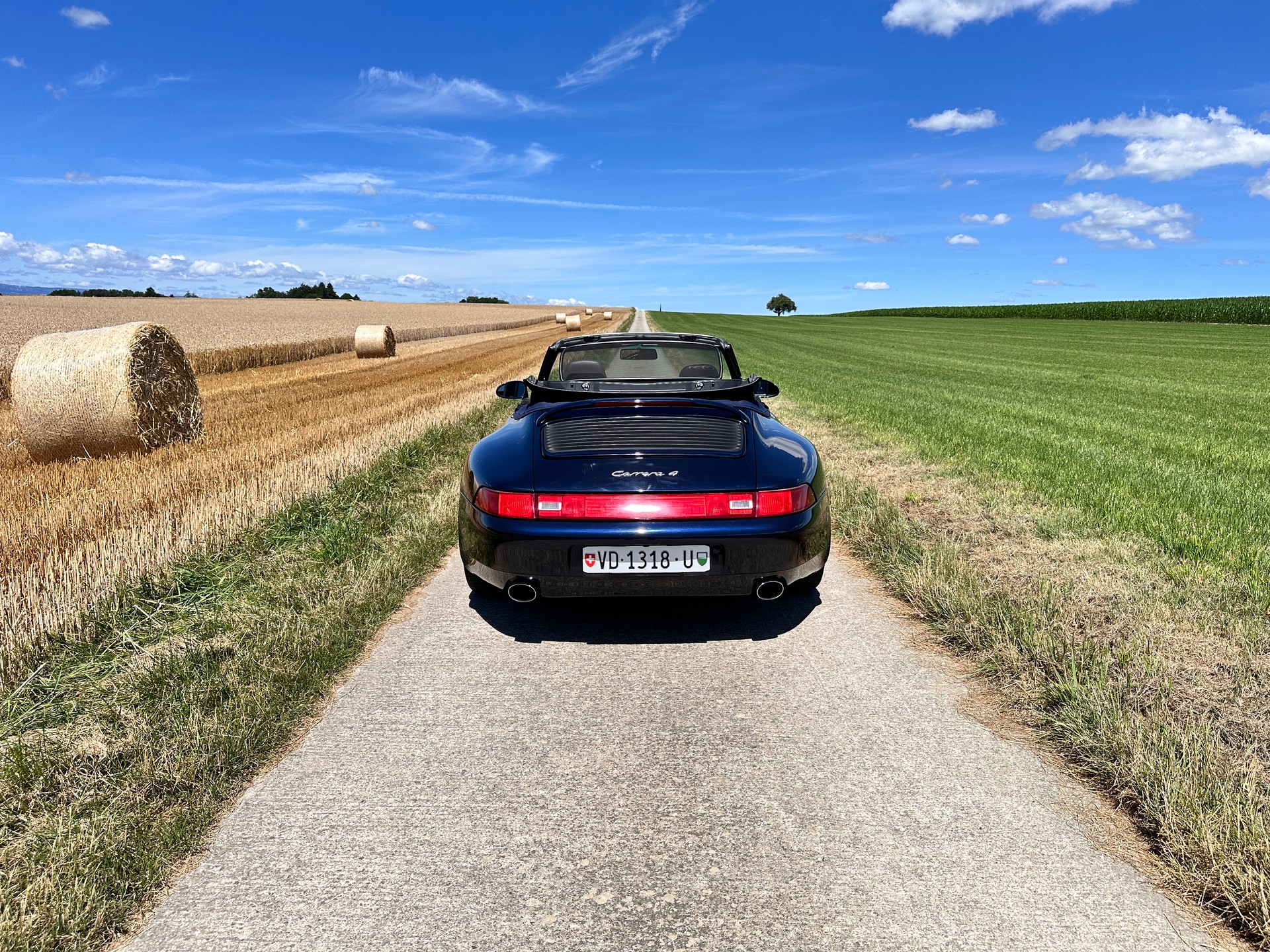 PORSCHE 911 Carrera 4 Cabrio-image-6