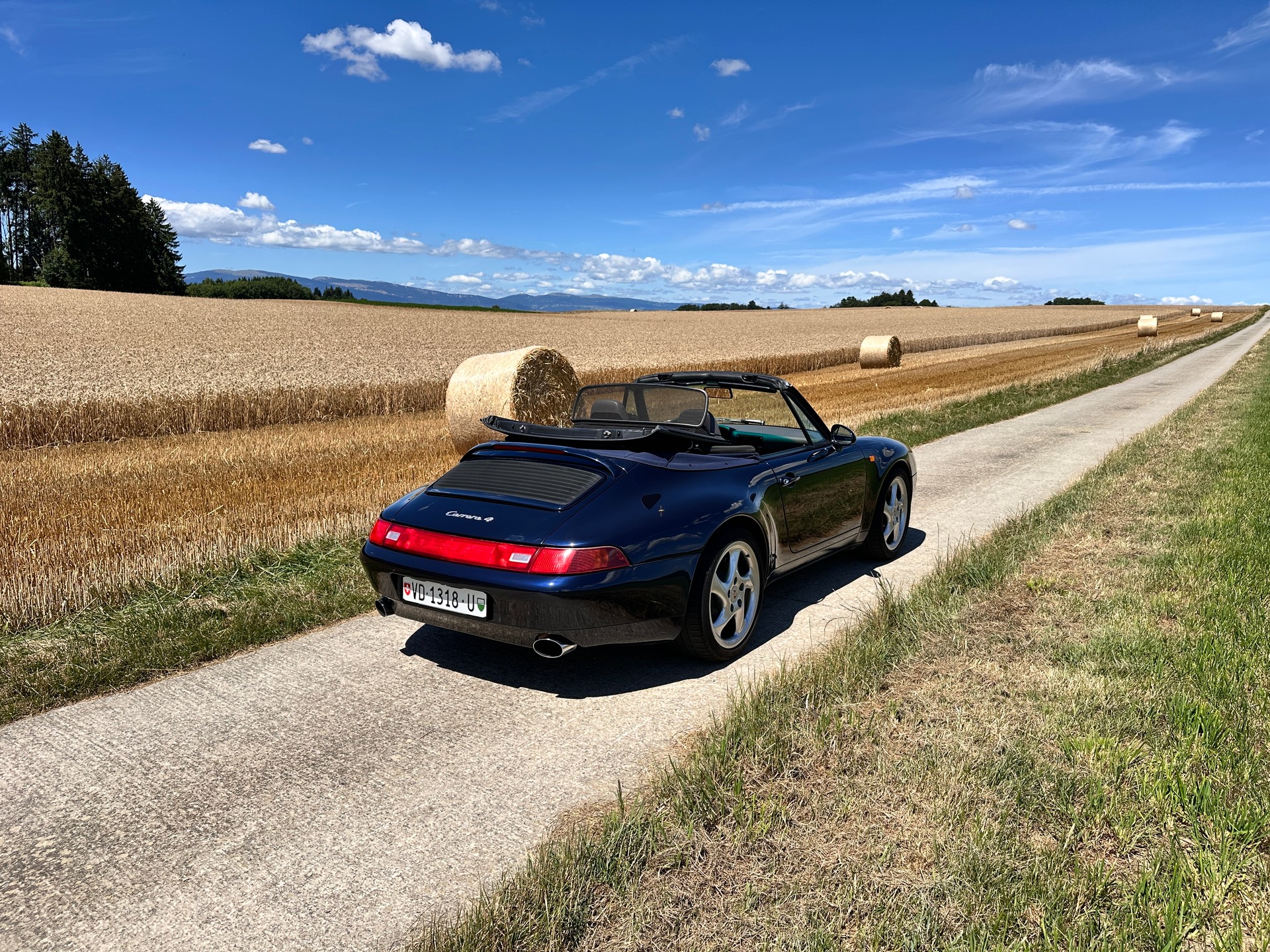 PORSCHE 911 Carrera 4 Cabrio-image-7