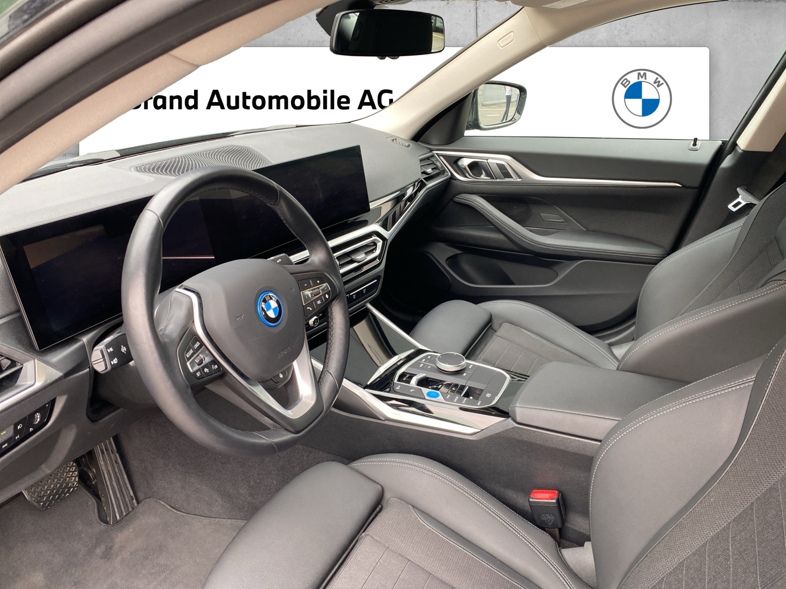 BMW i4 eDrive35-image-9