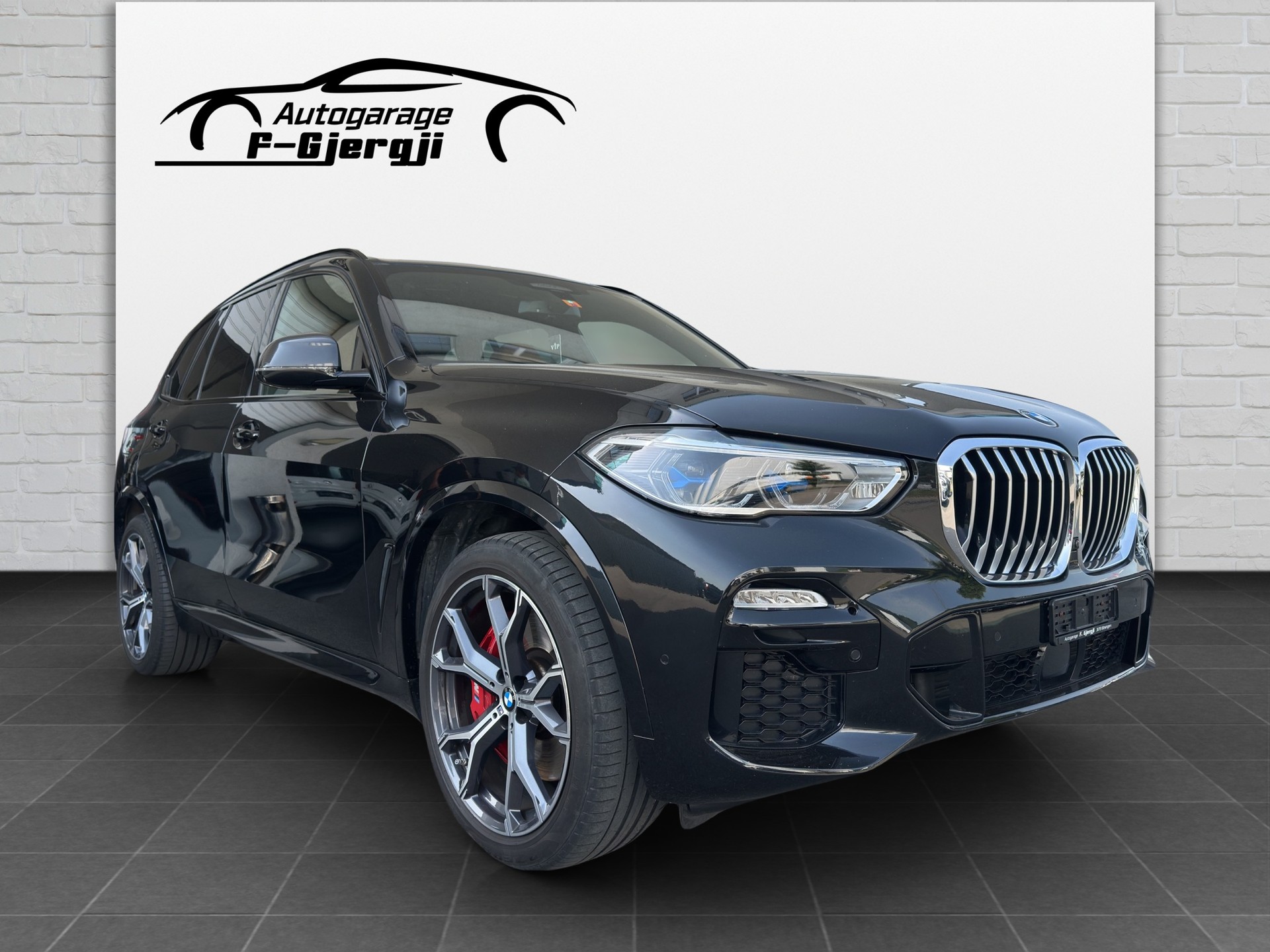 BMW X5 xDrive45e M Sport Steptronic-showroom-element-1