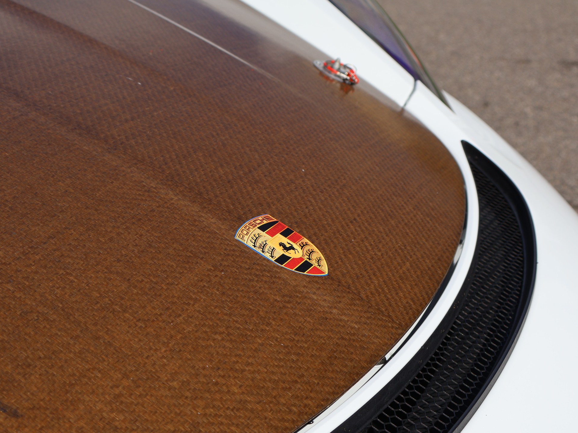 PORSCHE GT4 RS Clubsport-image-6